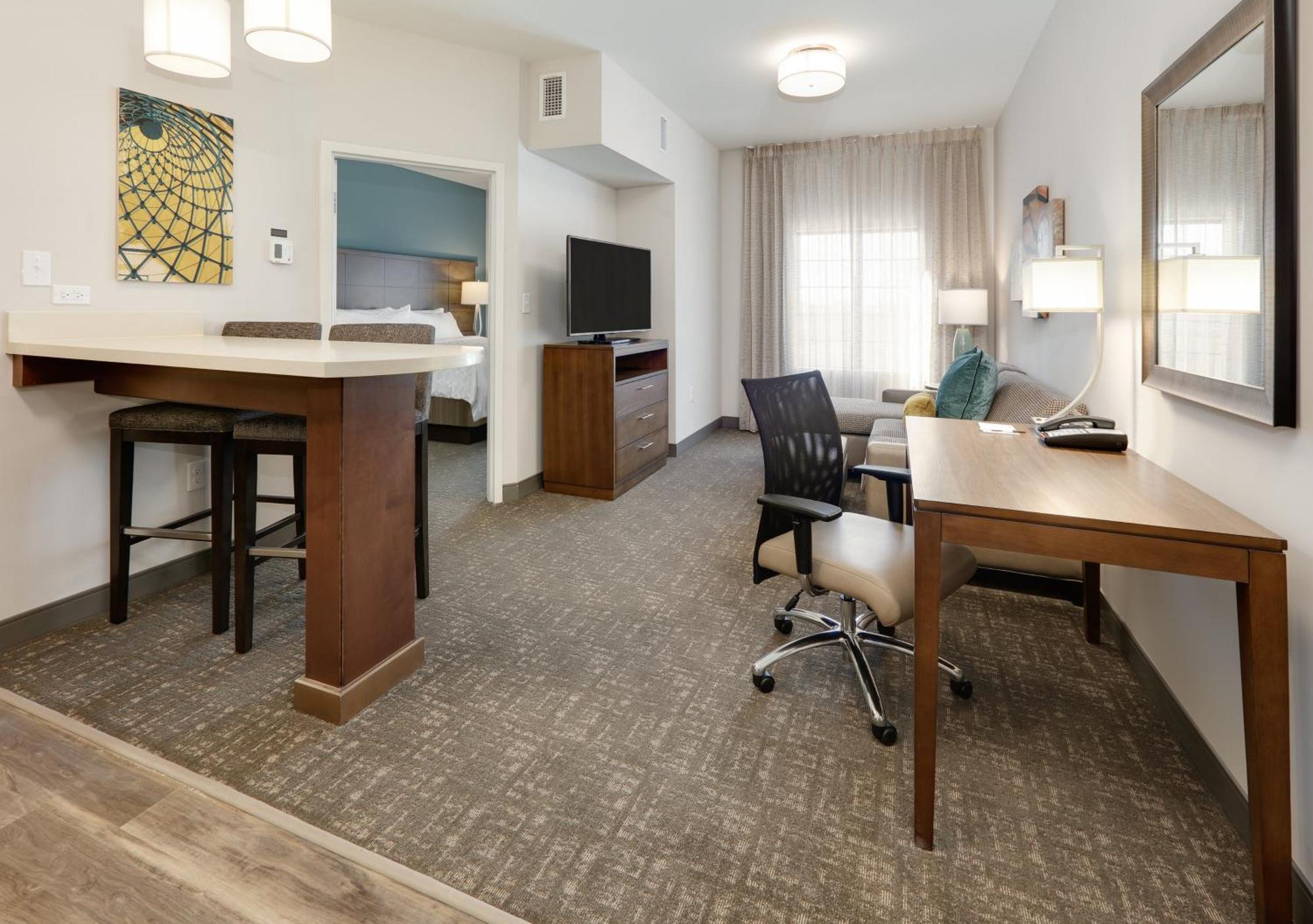 One-Bedroom King Suite