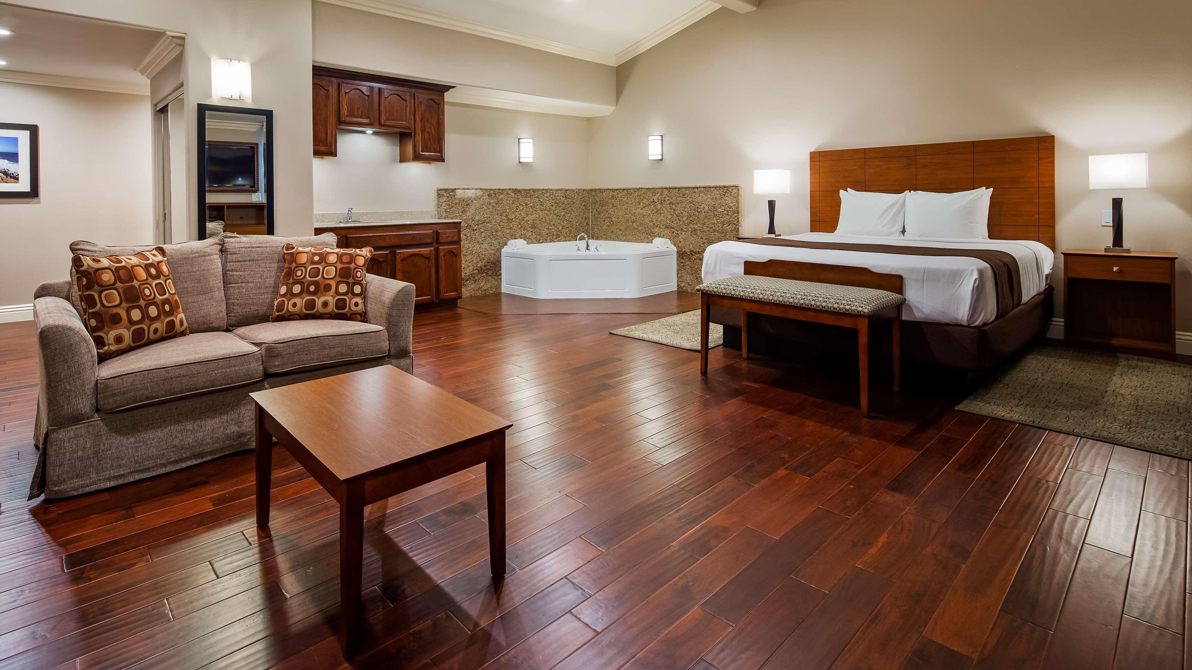 King Suite Spa Bath Non-Smoking