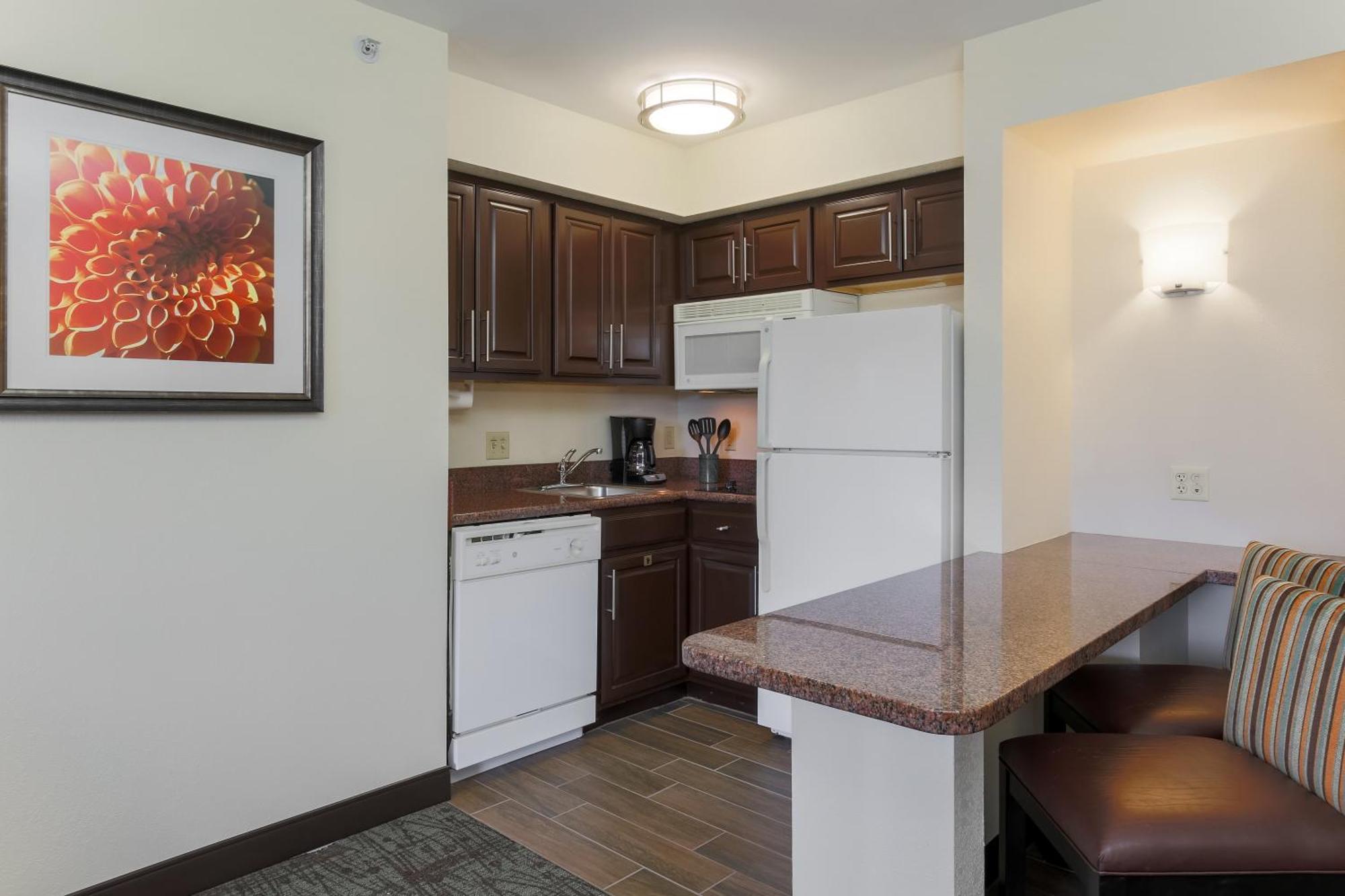 One-Bedroom King Suite