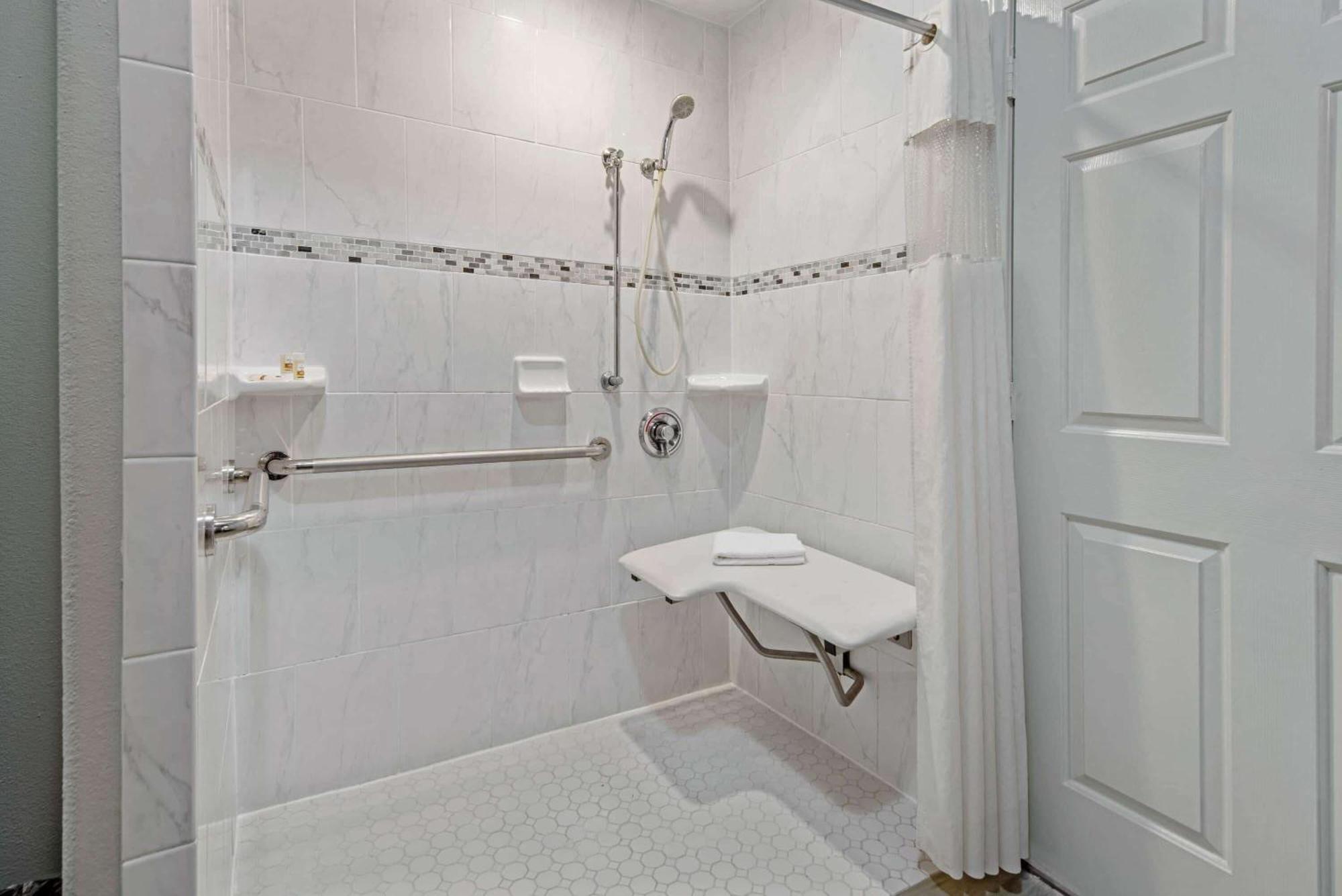 1 King Bed, Deluxe Mobility Accessible Family Suite, Roll-in Shower, Non-Smoking