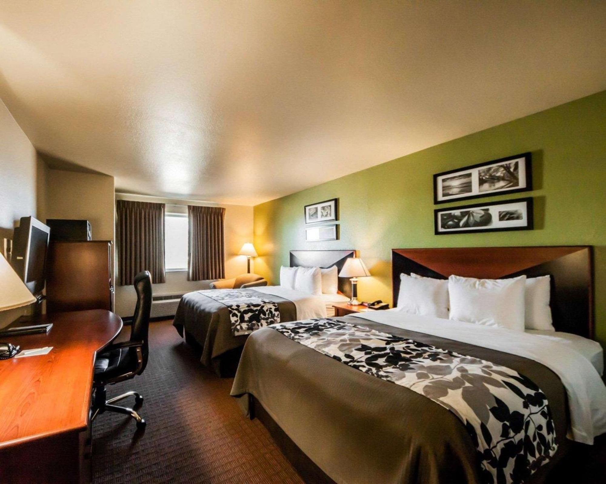 Queen Room Two Queen Beds