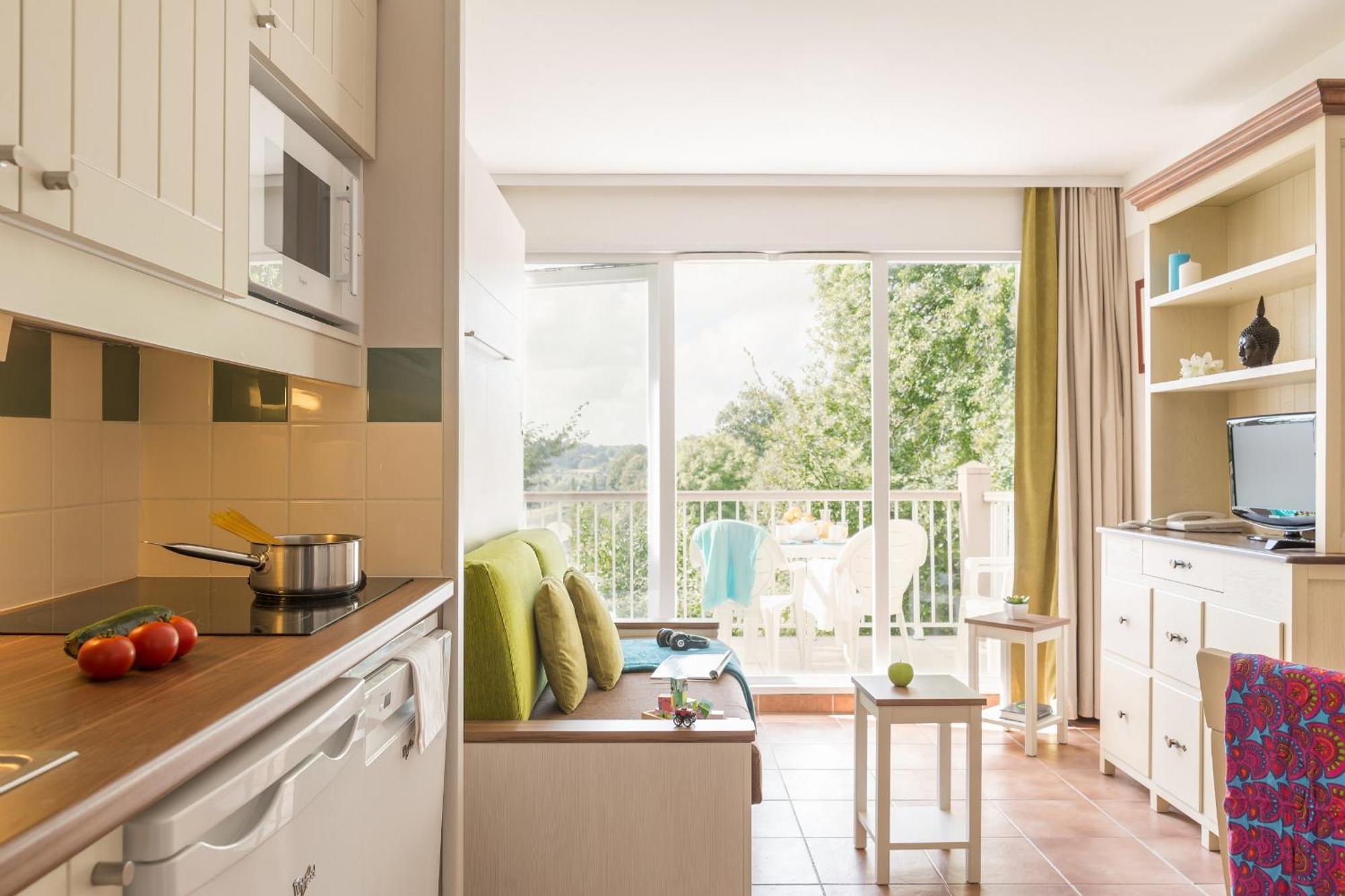 One-Bedroom Apartment Terrace or Balcony Quartier du Hameau