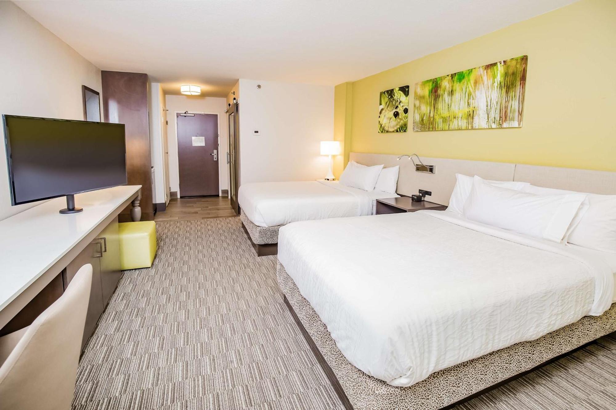 Queen Room with Two Queen Beds and Pool View