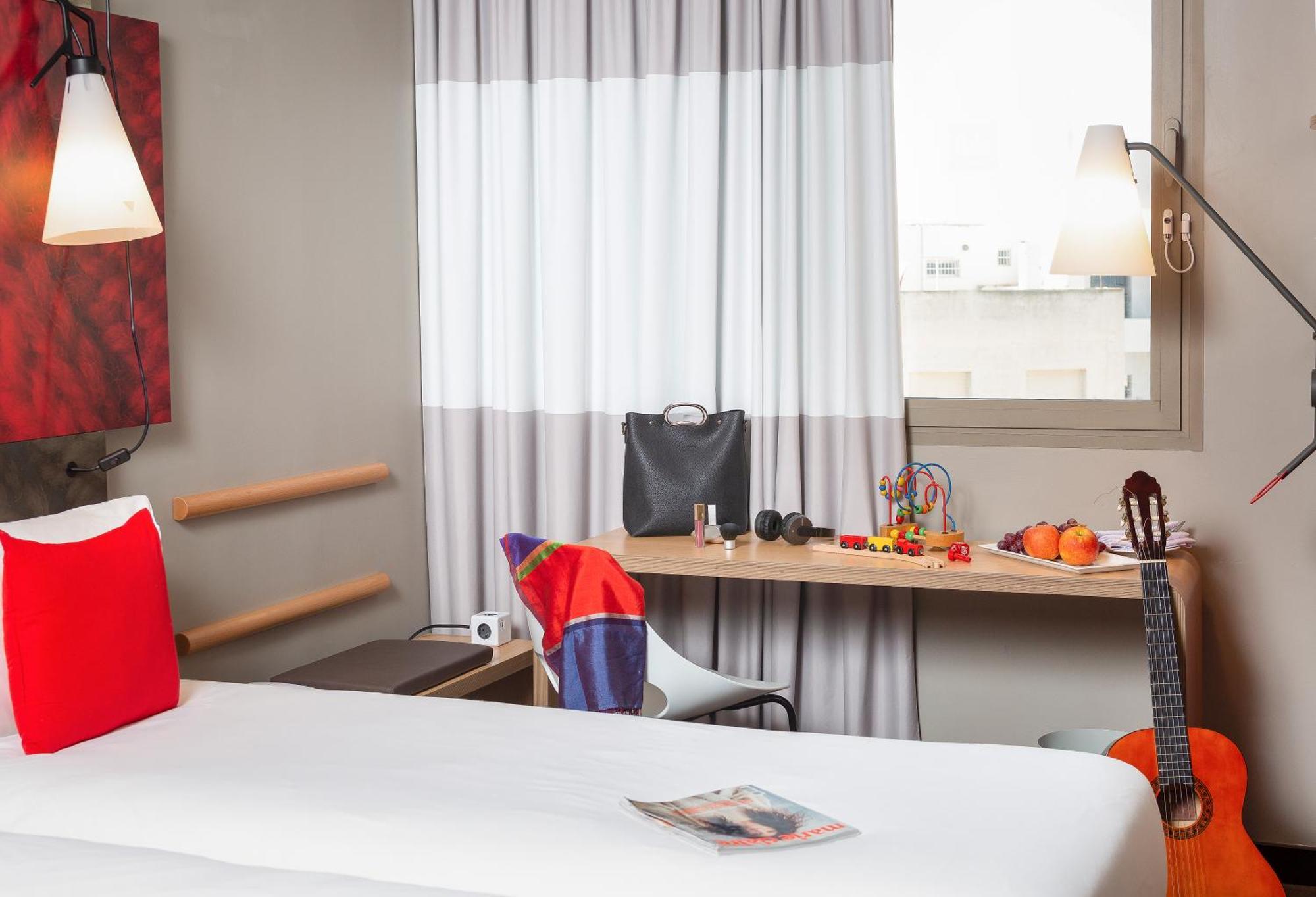 Standard Room 3 Single Beds