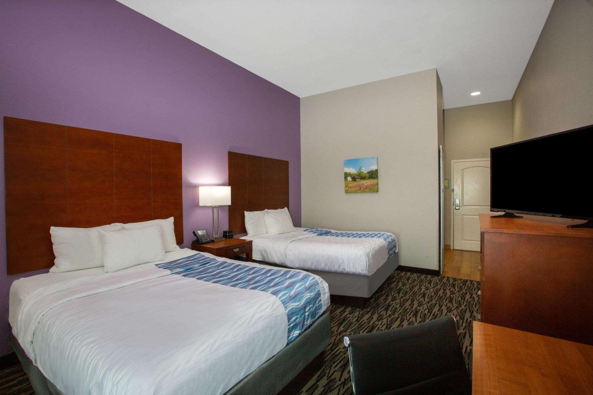 Queen Room with Two Queen Beds and Mobility/Hearing Access - Non-Smoking