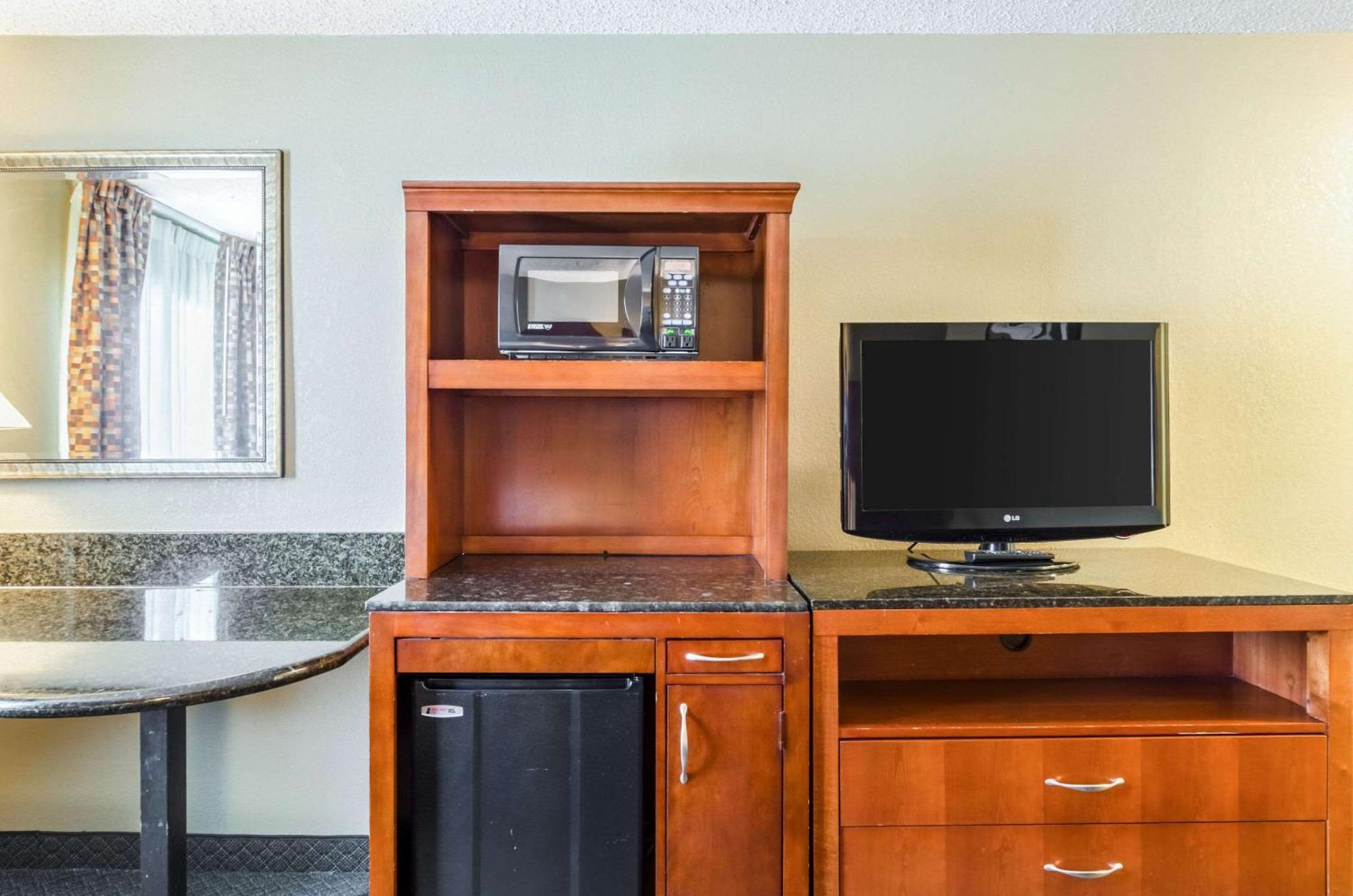 Double Room Two Double Beds Non-Smoking