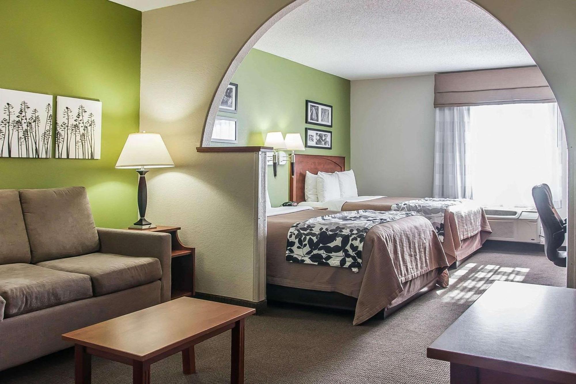 Queen Suite Two Queen Beds Non-Smoking