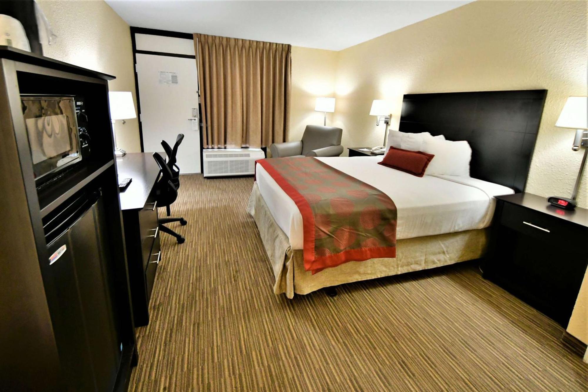 Queen Room Mobility or Hearing Access Non-Smoking