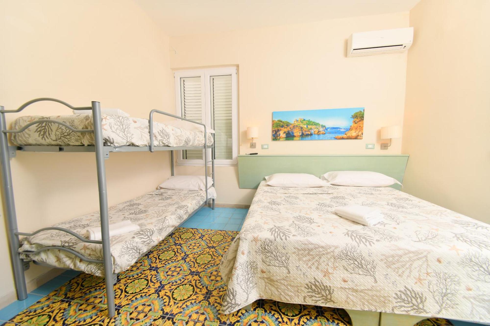 Quadruple Room,1224884432:JPEG