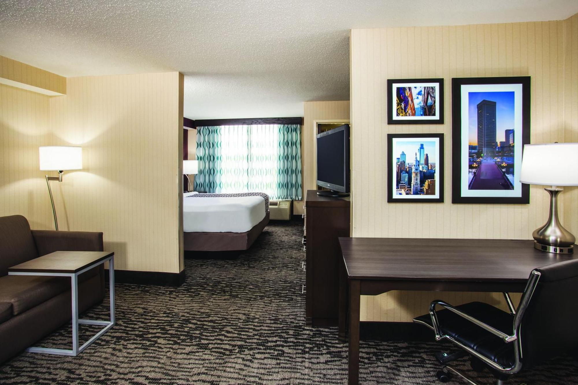 Executive King Room - Non-Smoking