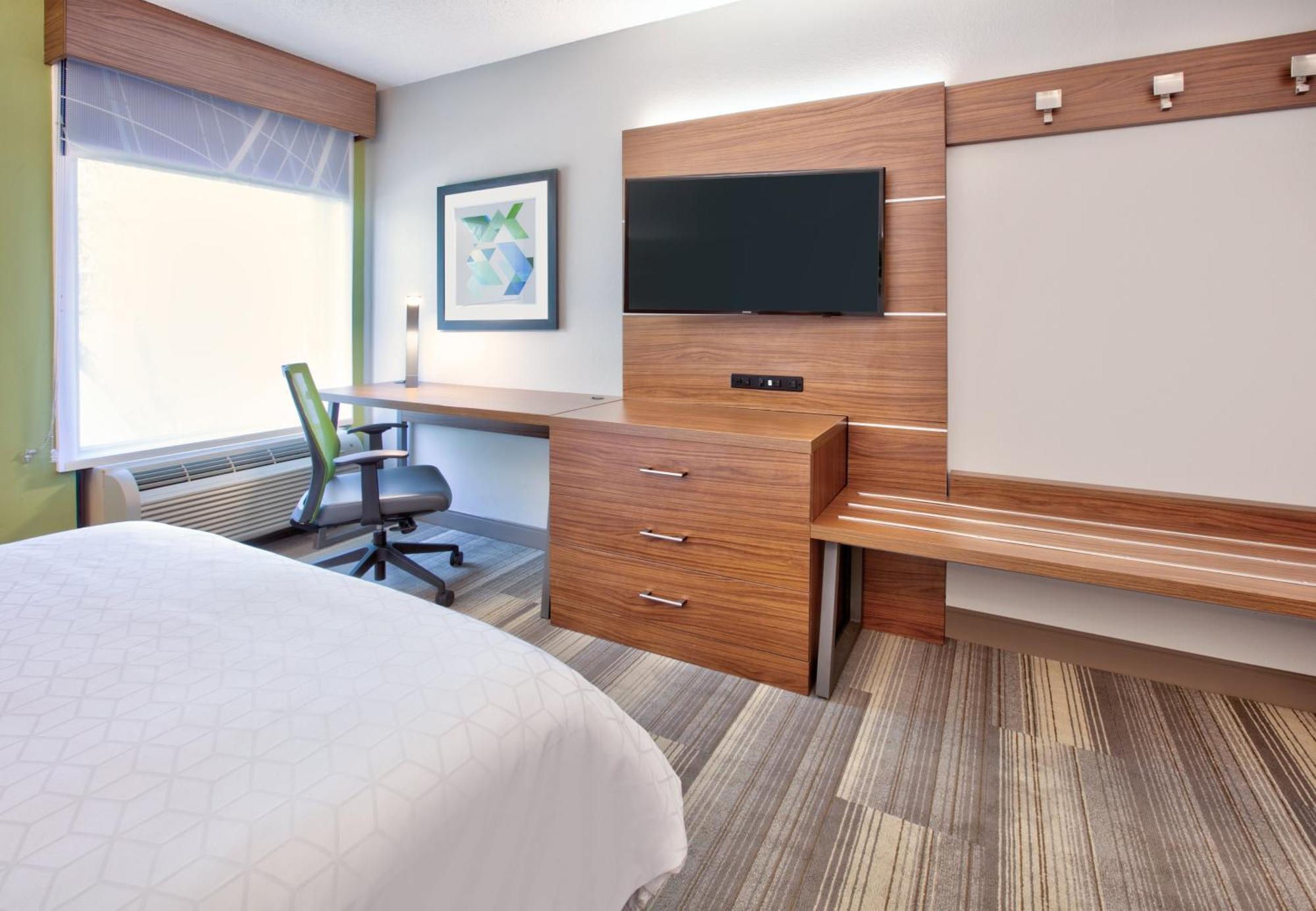 Standard Queen Room with Two Queen Beds