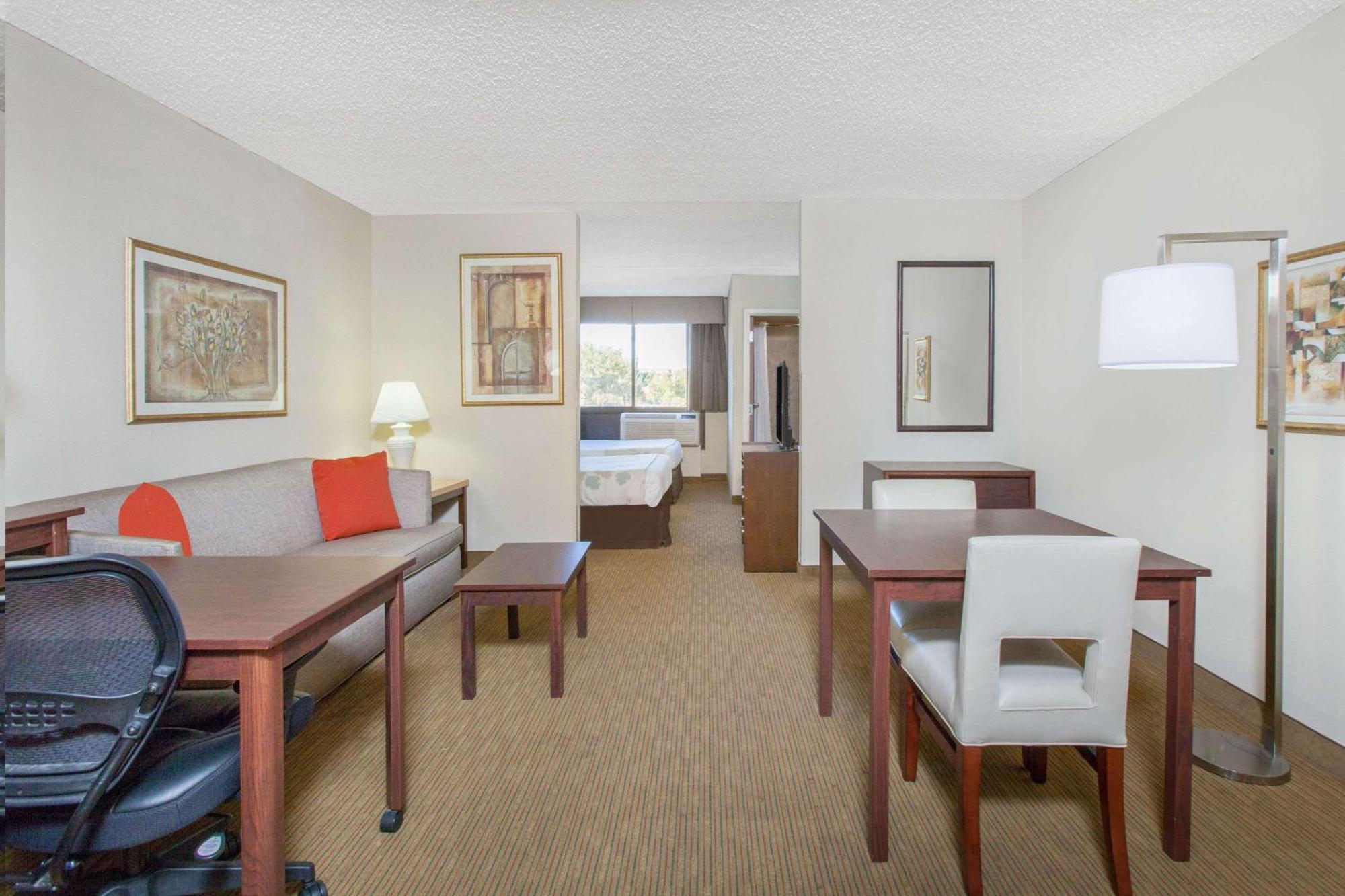 2 Double Beds Executive Suite Non Smoking,1281821743:JPEG