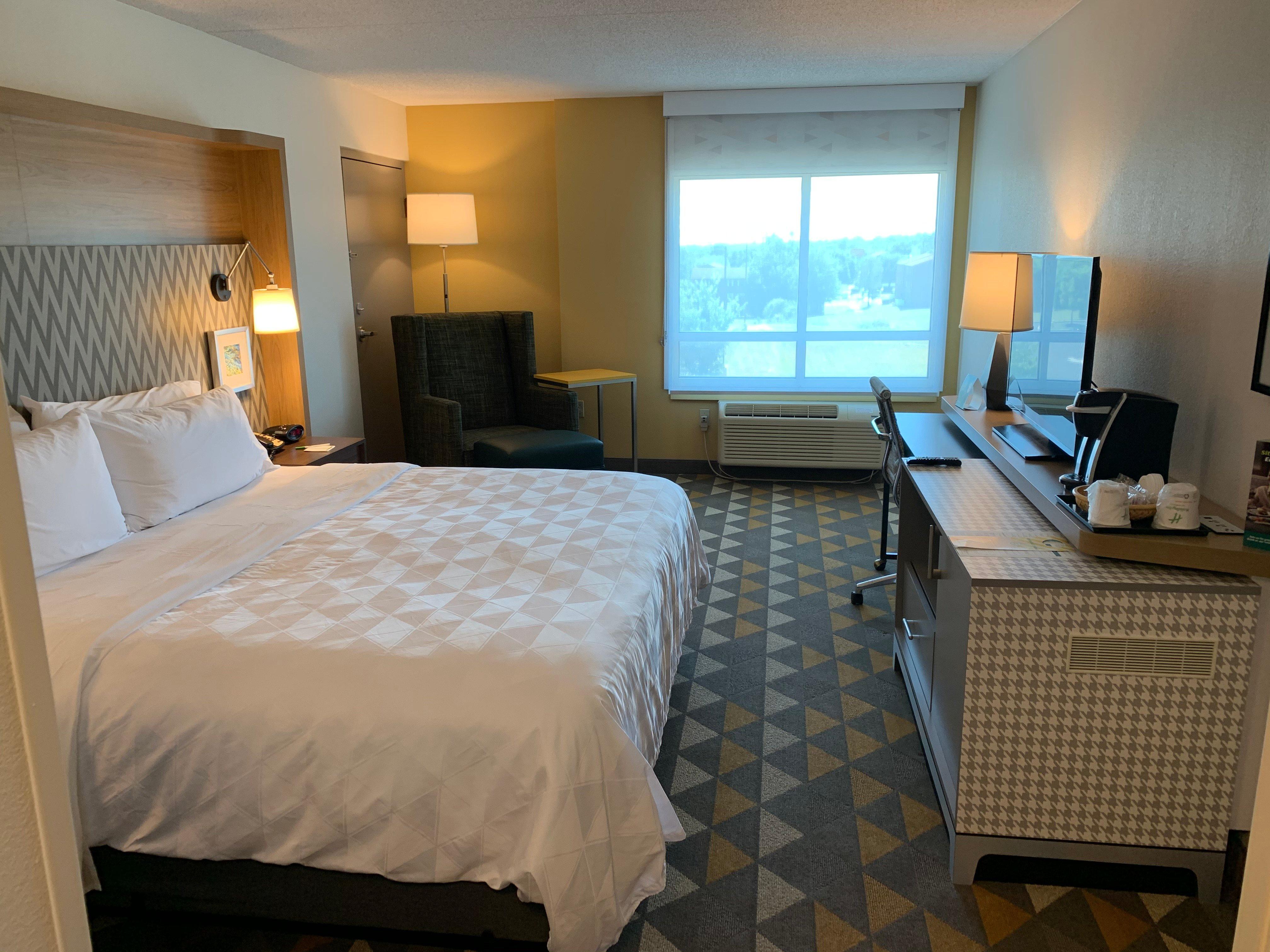 Standard King Room