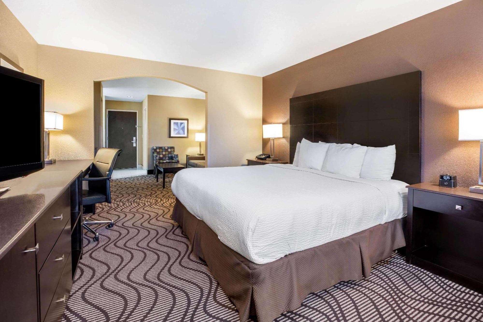 Executive King Room