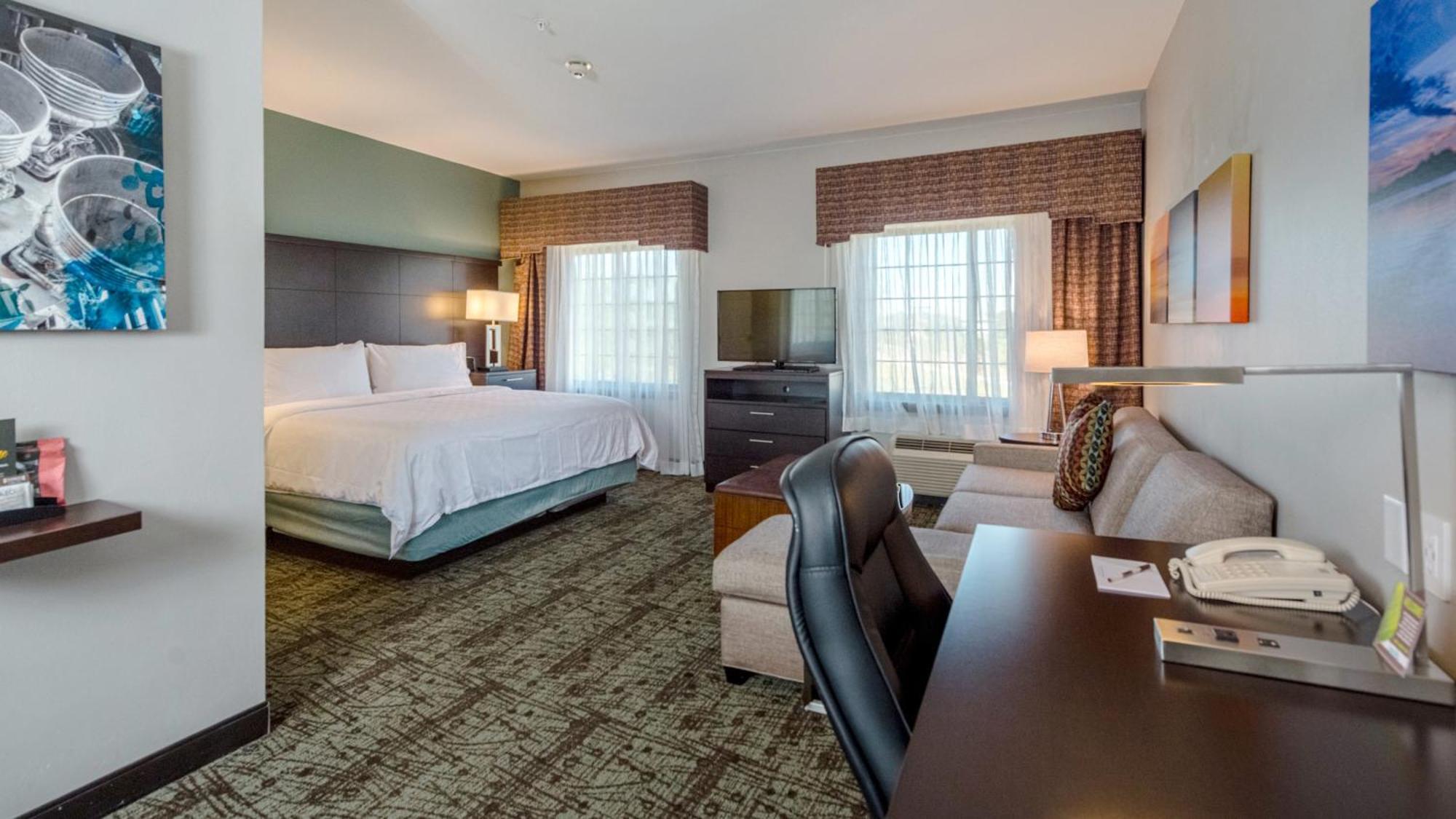 King Studio Suite