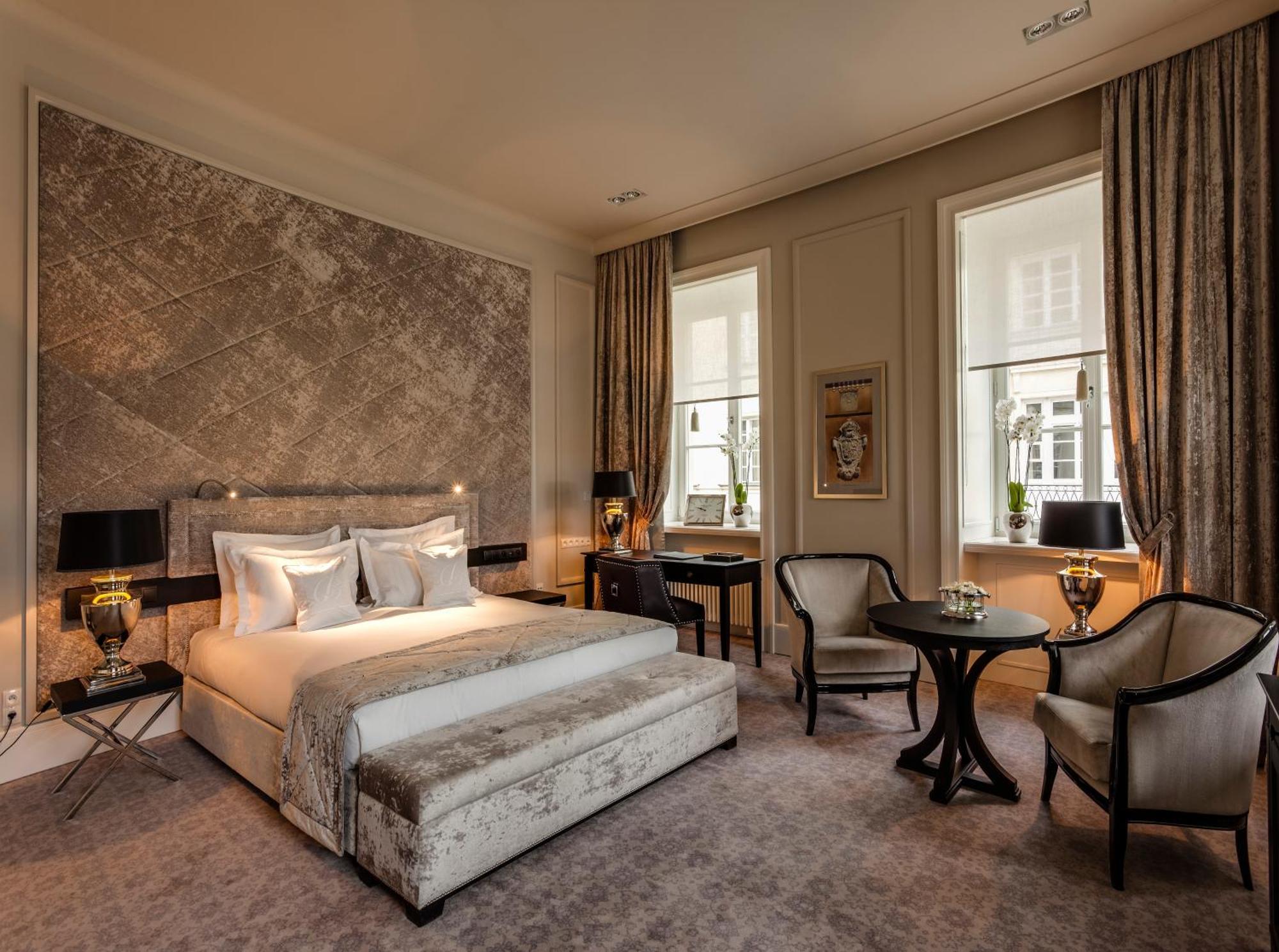 Superior King Room