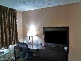 One King Bed Kitchenette Suite Non-Smoking
