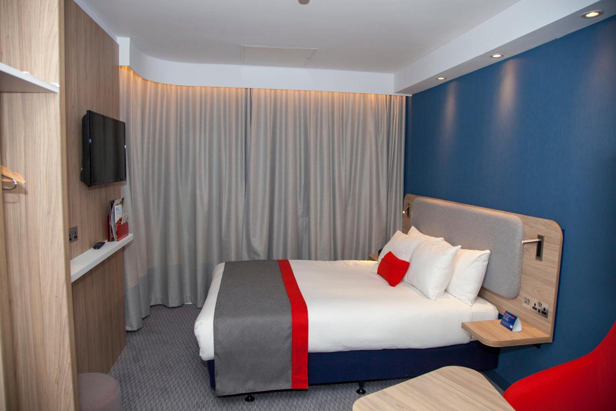 Standard Twin Room Hot Accessible