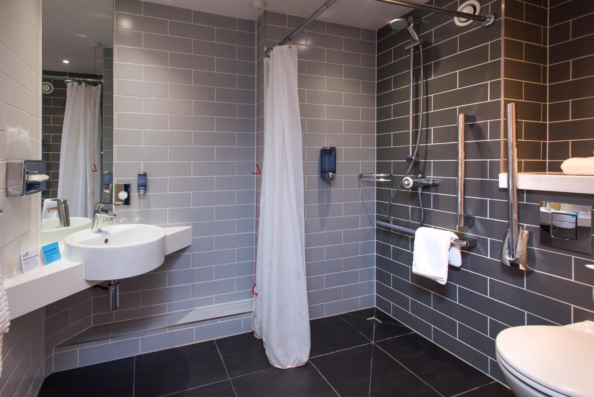 Standard Twin Room Hot Accessible