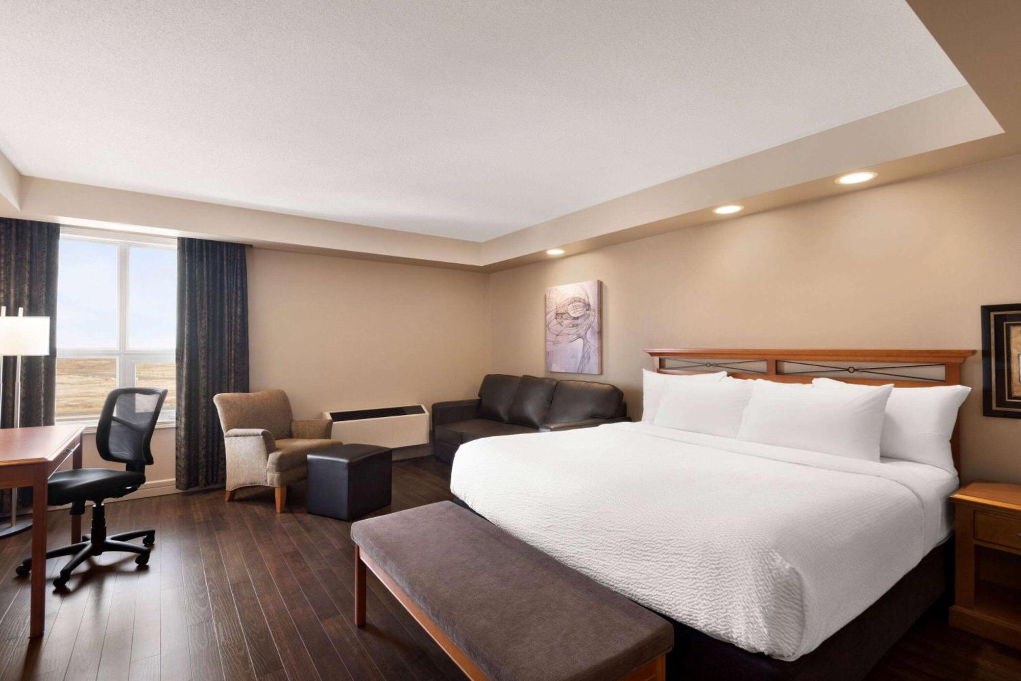 King Room Mobility Access or Non-Smoking