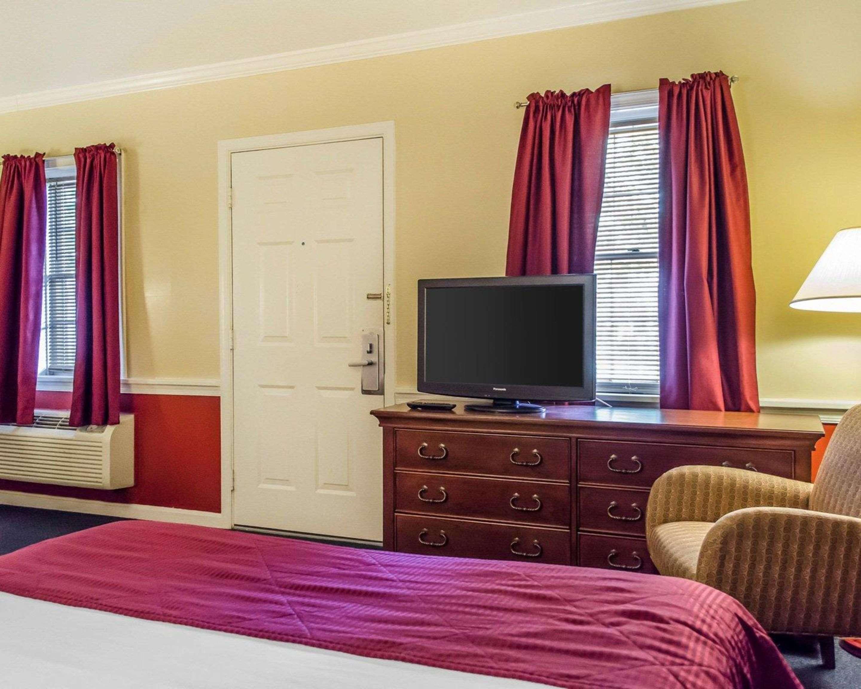 Standard Queen Room Two Queen Beds Upper Floor