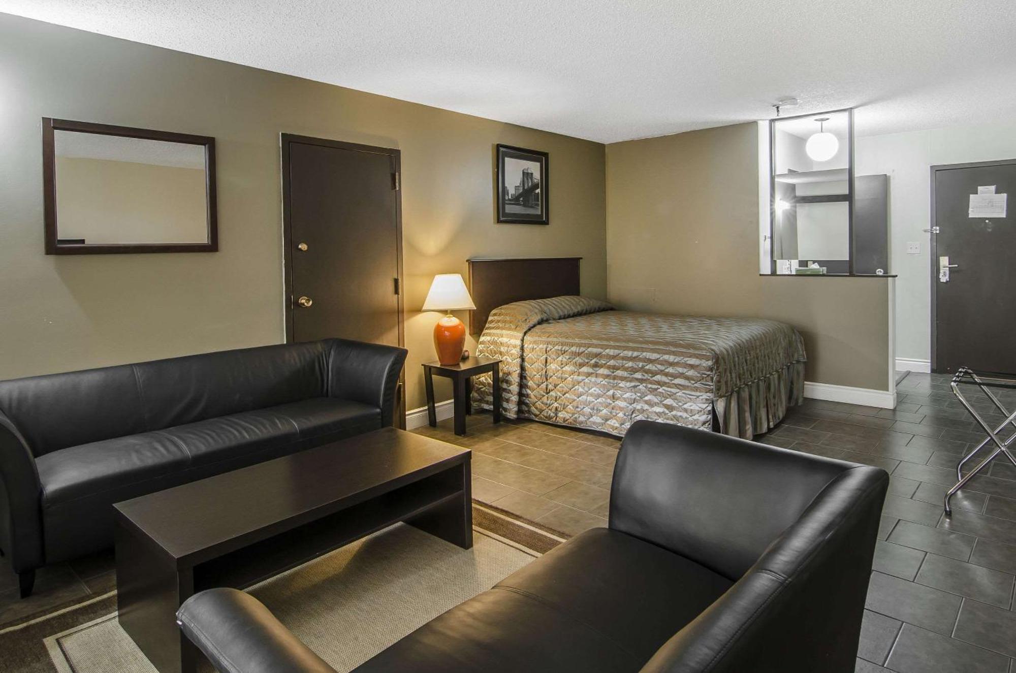 Queen Suite