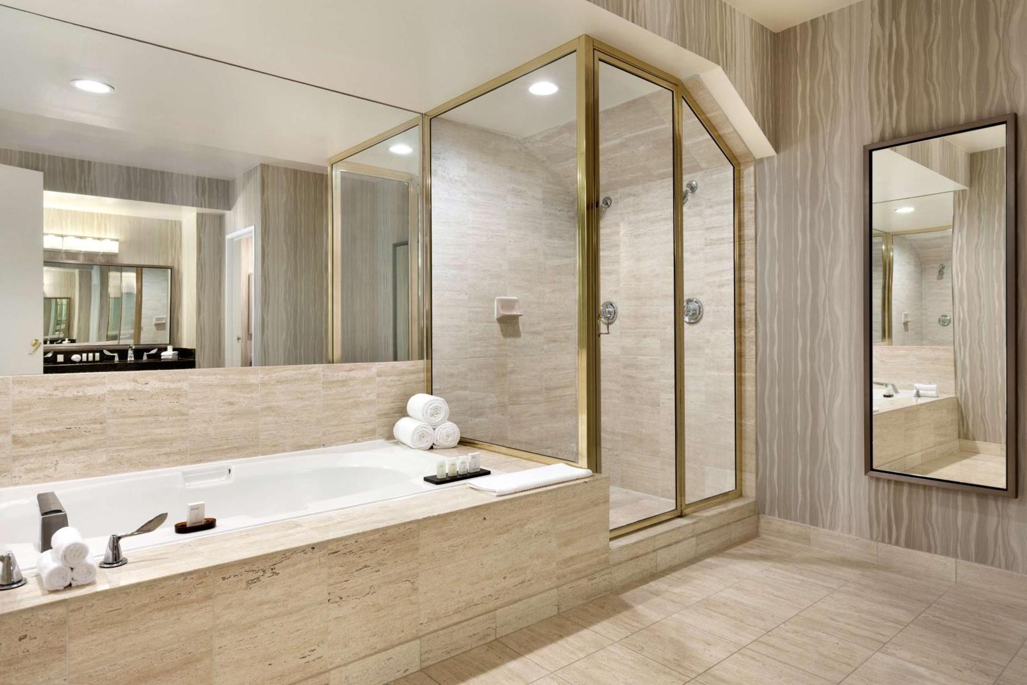 Two-Room Penthouse King Suite Scenic View