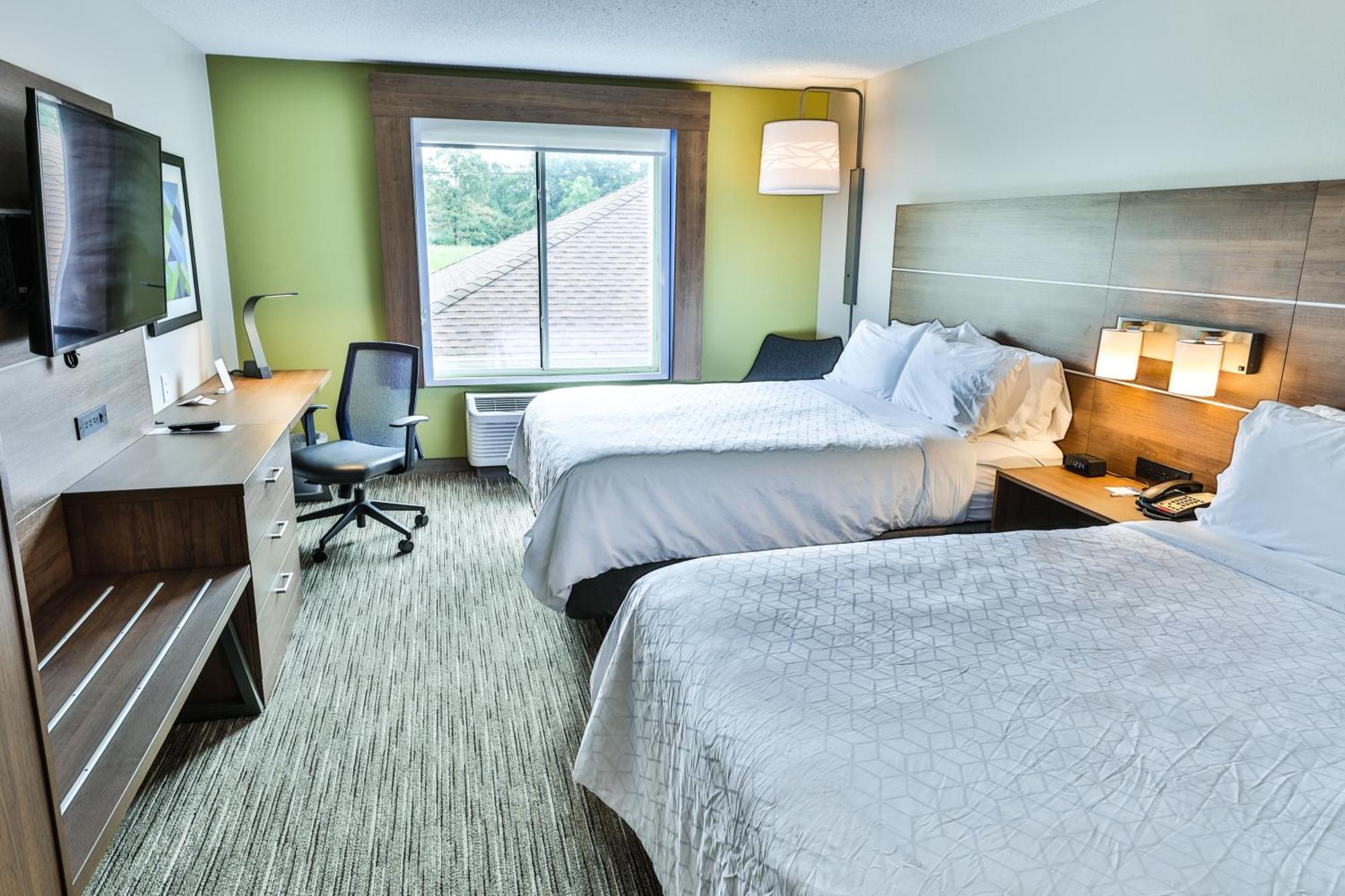 Standard Room Two Queen Beds