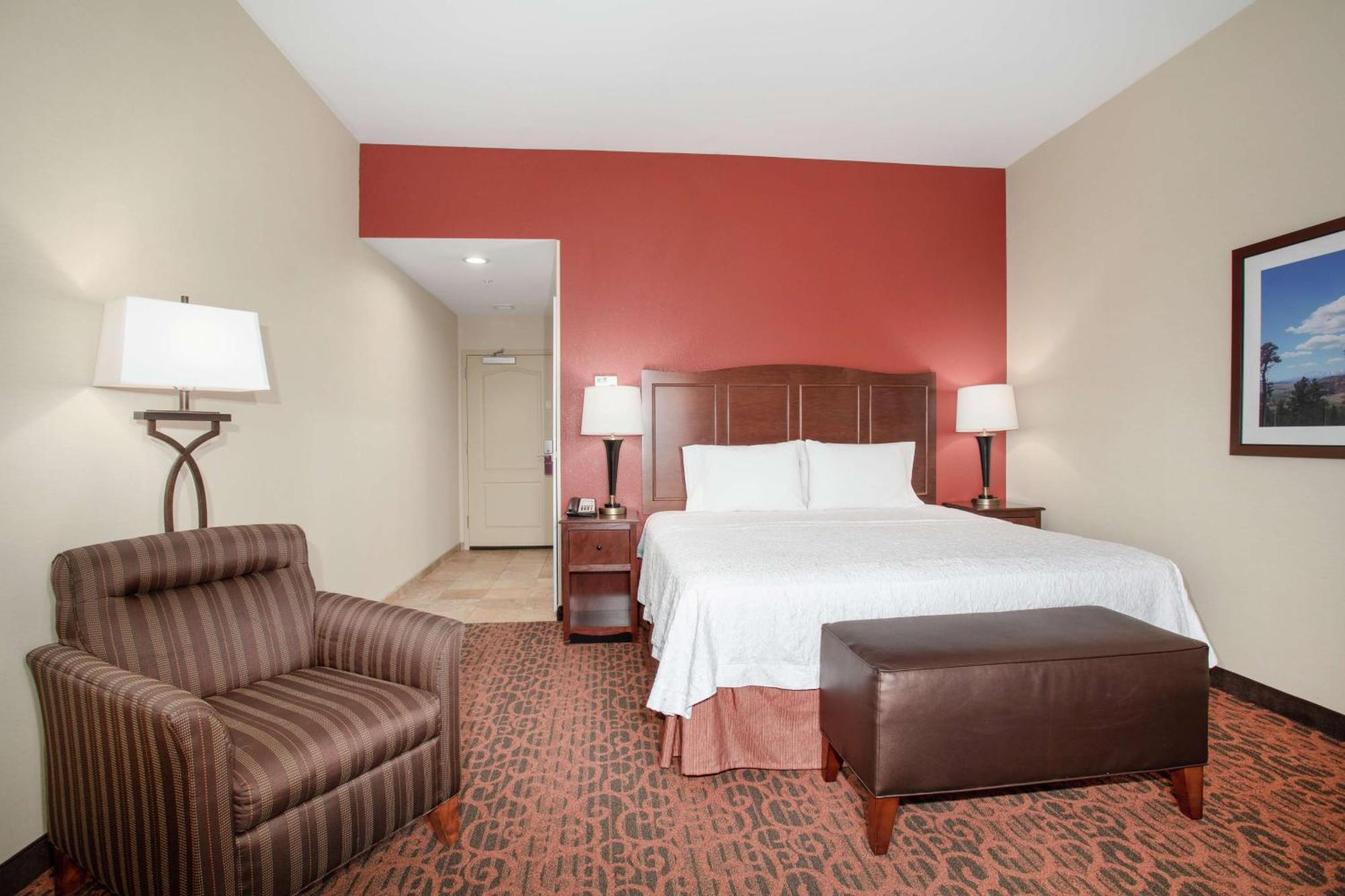 King Room Hearing Access or Non-Smoking