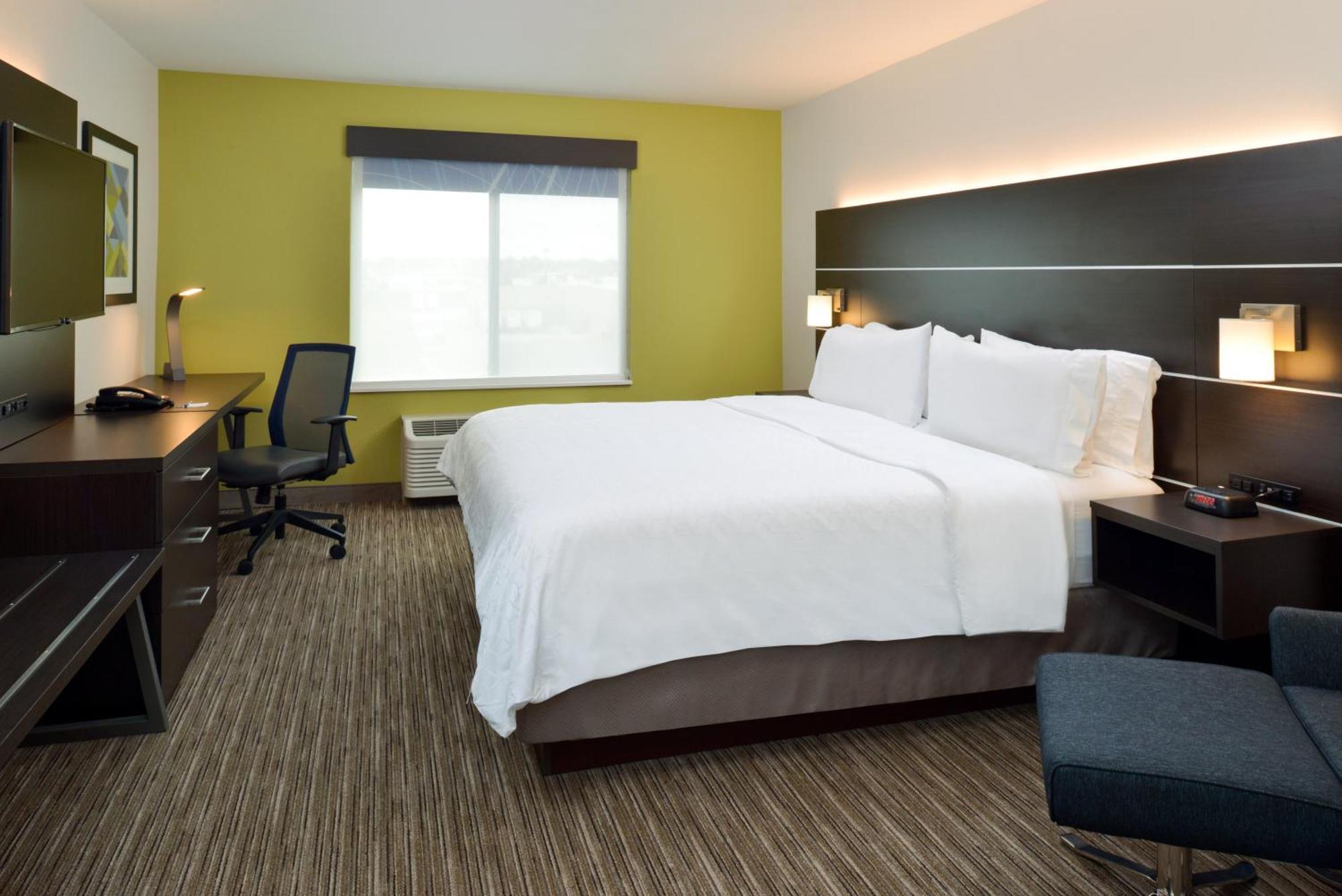 Standard King Room with Extra Space