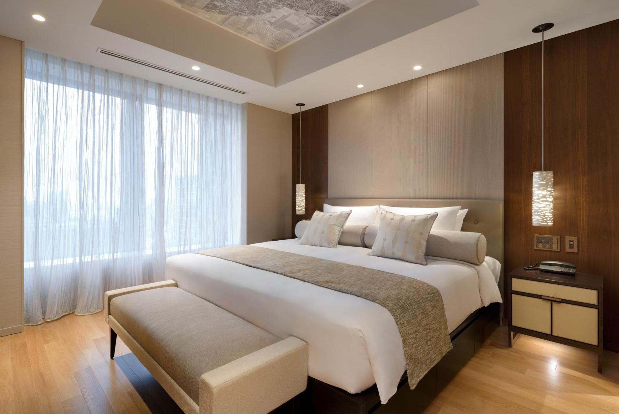 Deluxe One-Bedroom Apartment,1283674369:JPEG