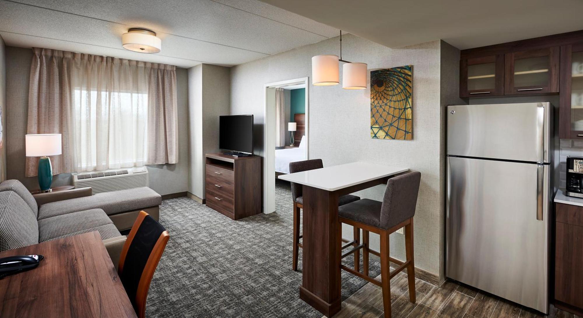 One-Bedroom King Suite Non-Smoking