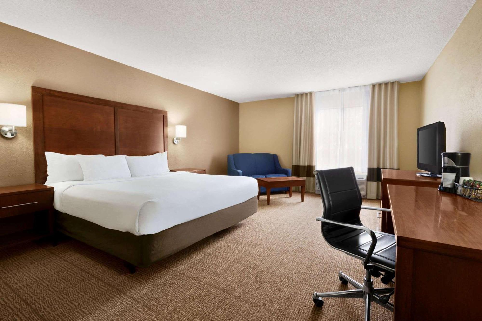 King Room with Sofa Bed - Non-Smoking