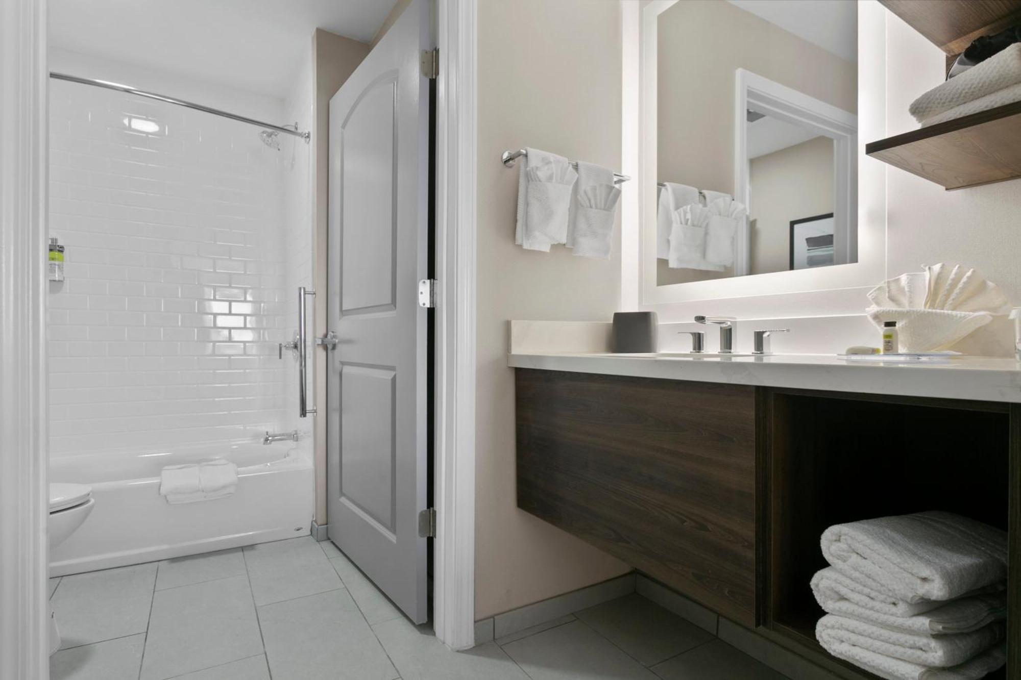 Two-Bedroom Suite with One King and Two Queen Beds