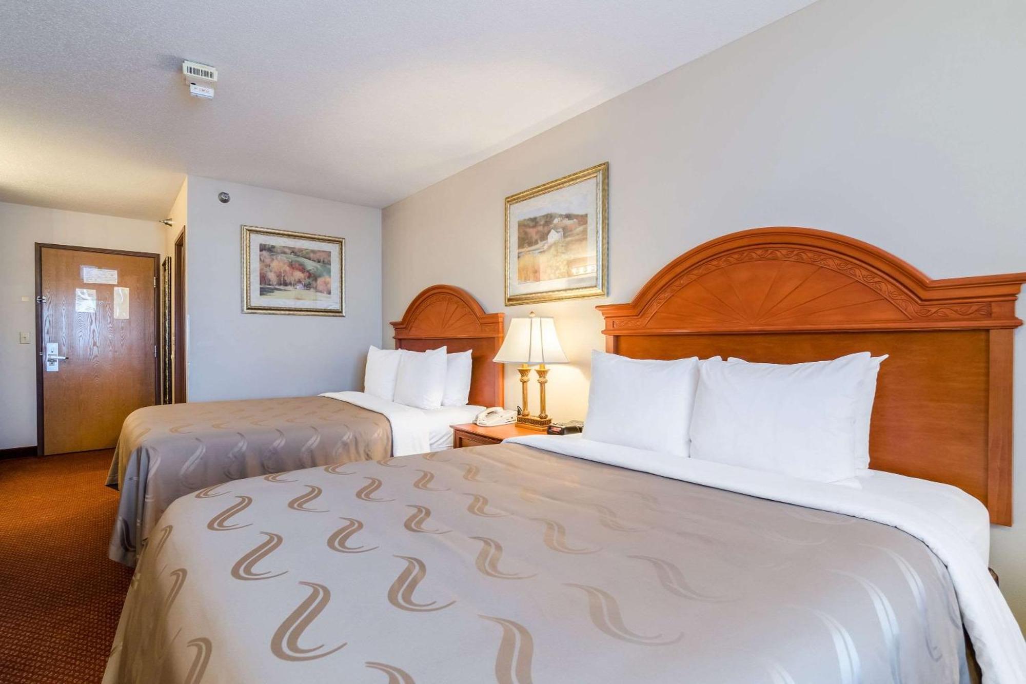 Quadruple Room Two Queen Beds Non Smoking or Interior Corridor