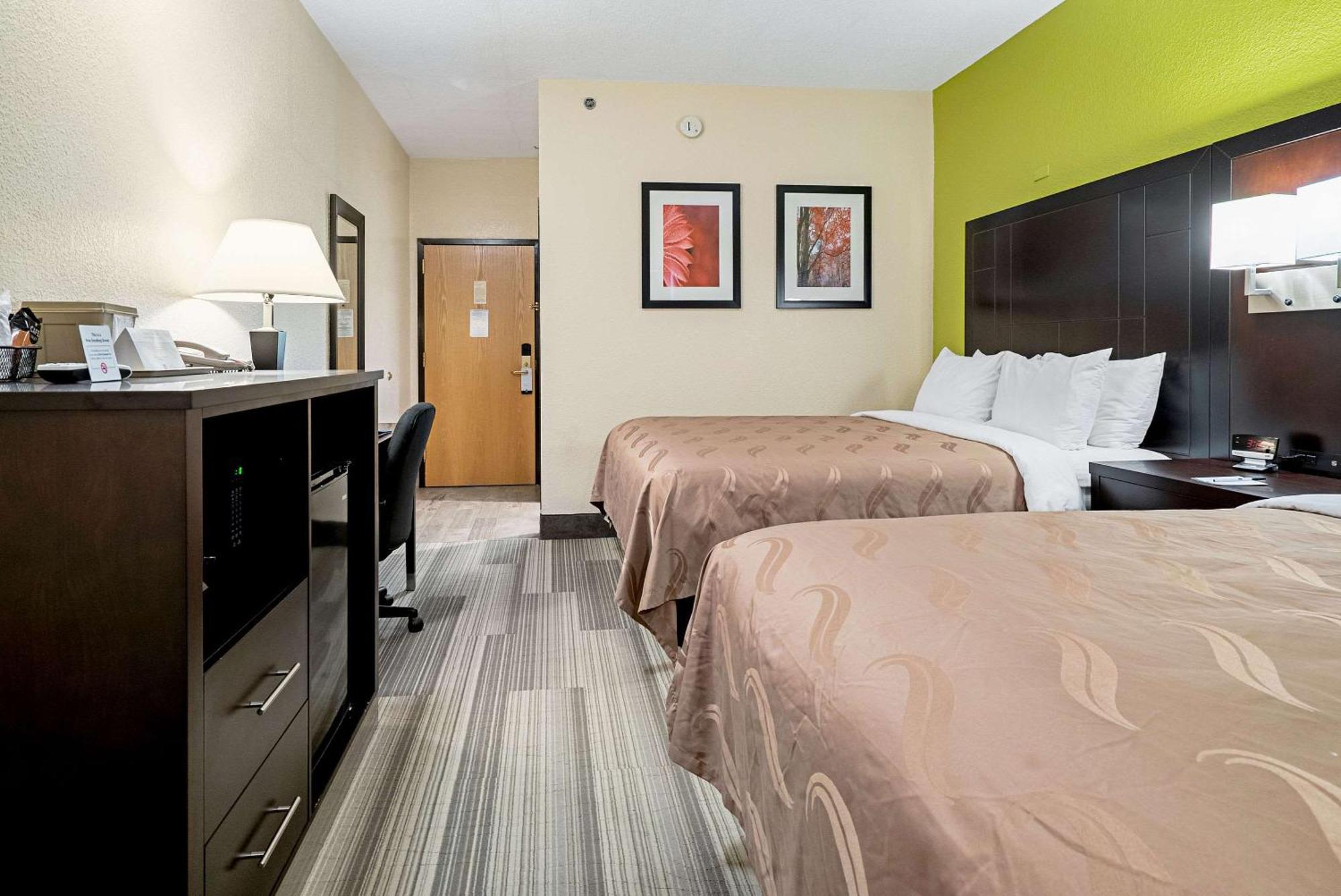 Queen Room with Two Queen Beds - Non-Smoking