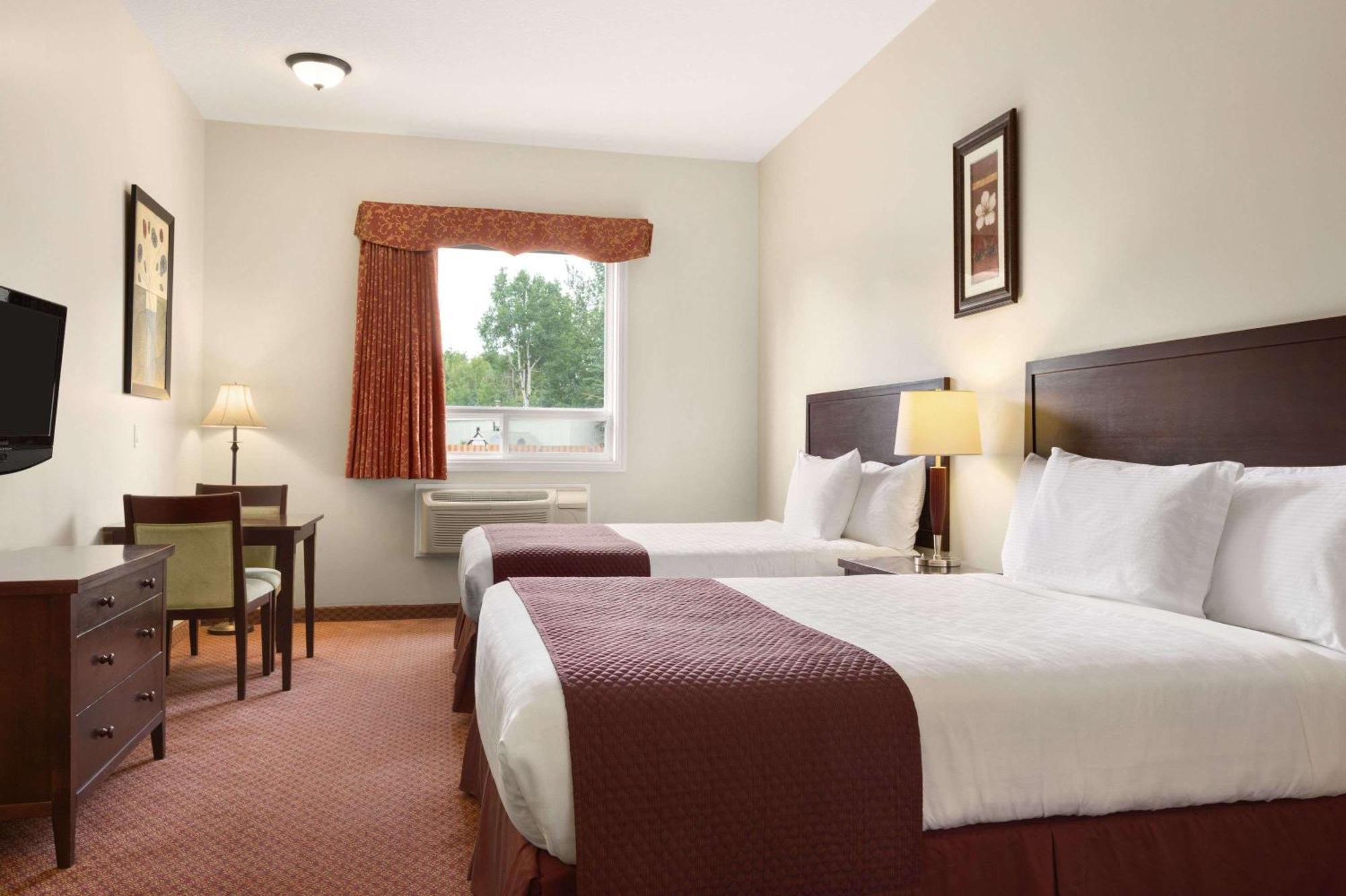 Queen Room with Two Queen Beds - Non-Smoking