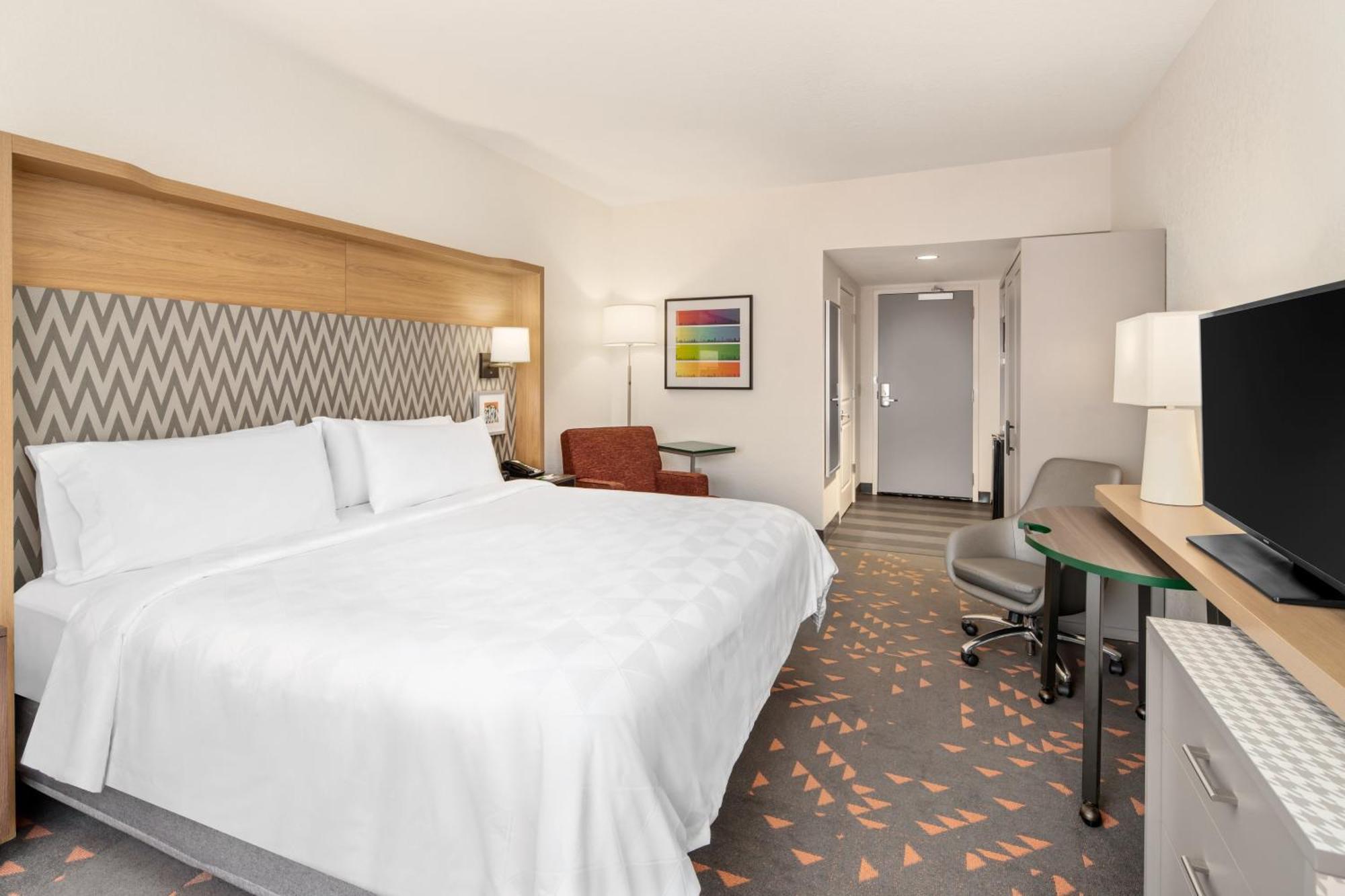Standard King Room