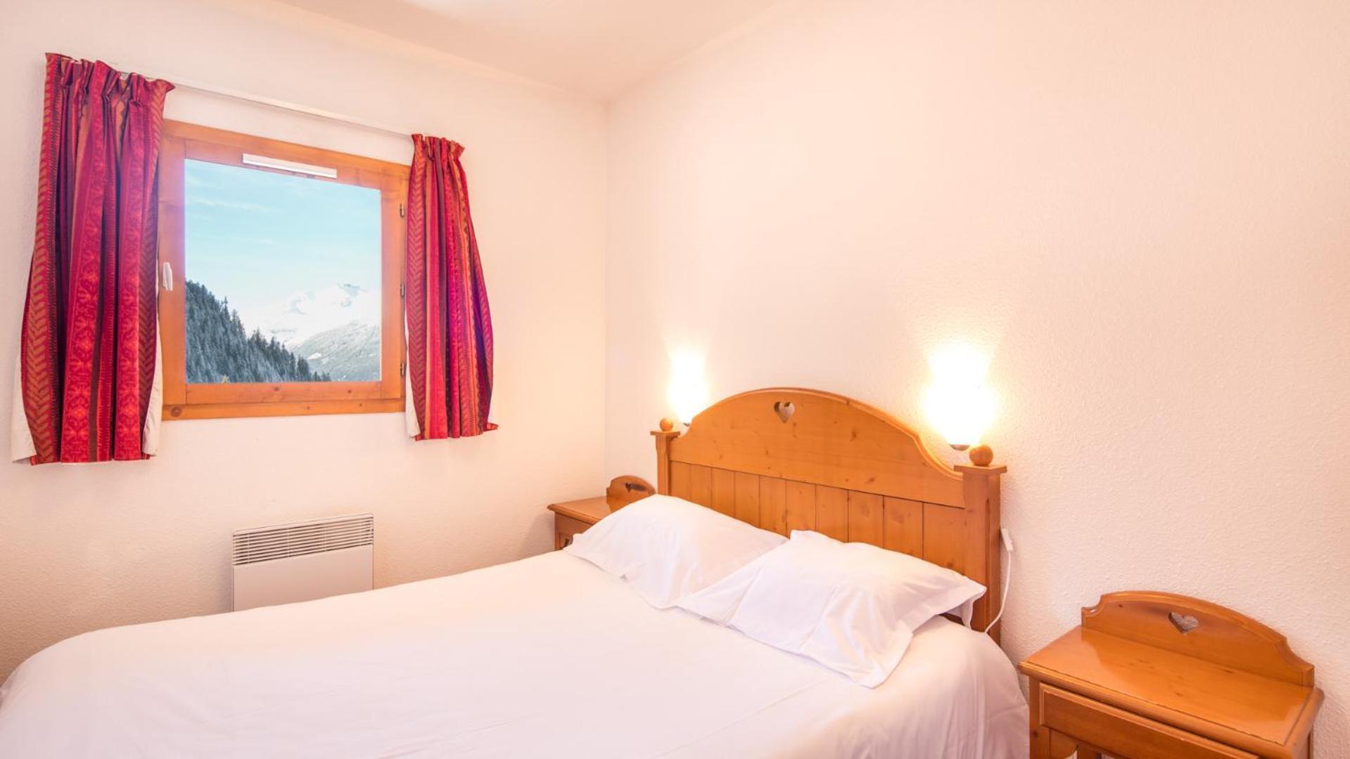 1 Bedroom Apartment sleeping area