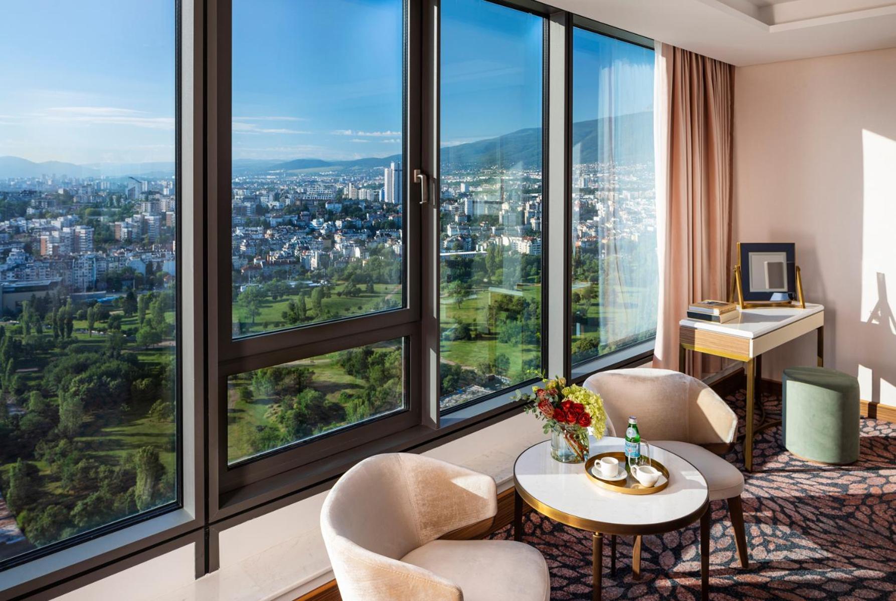 Premium Room King Bed