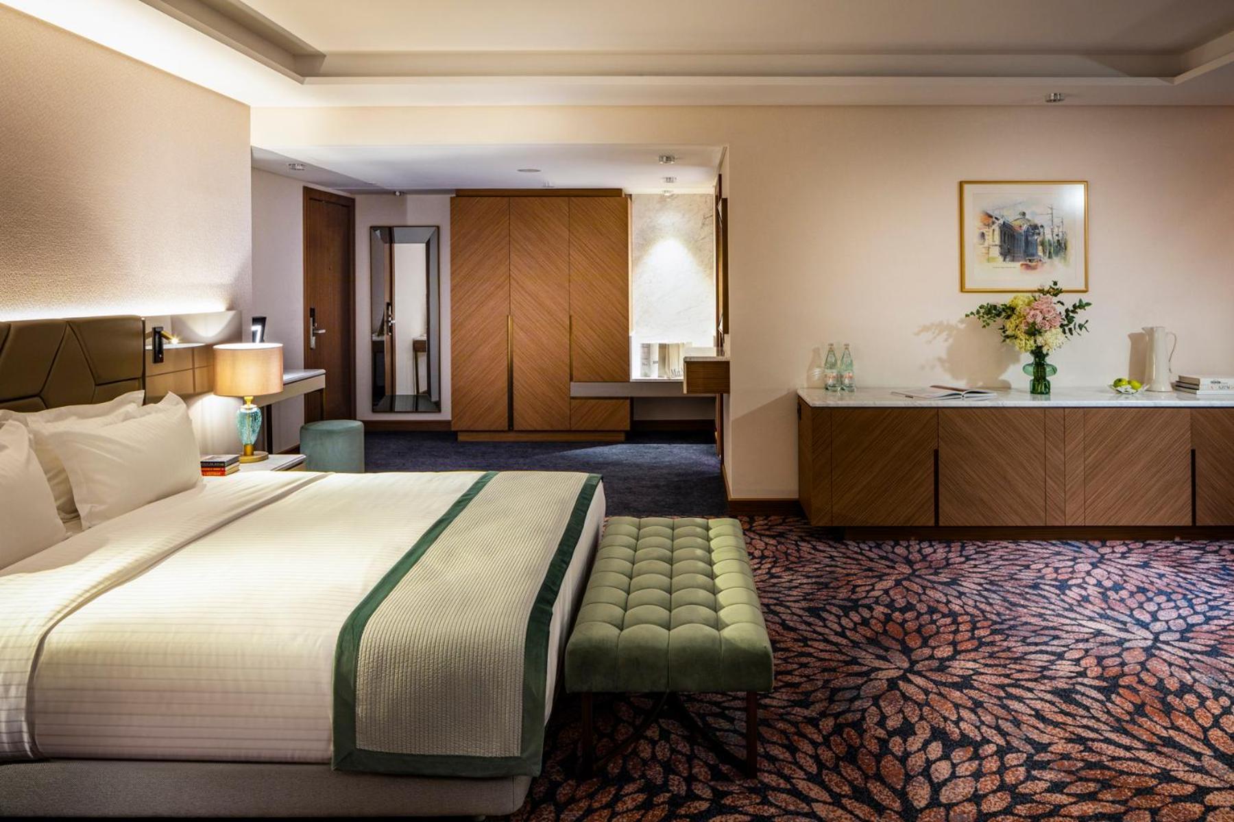 Premium Plus Room