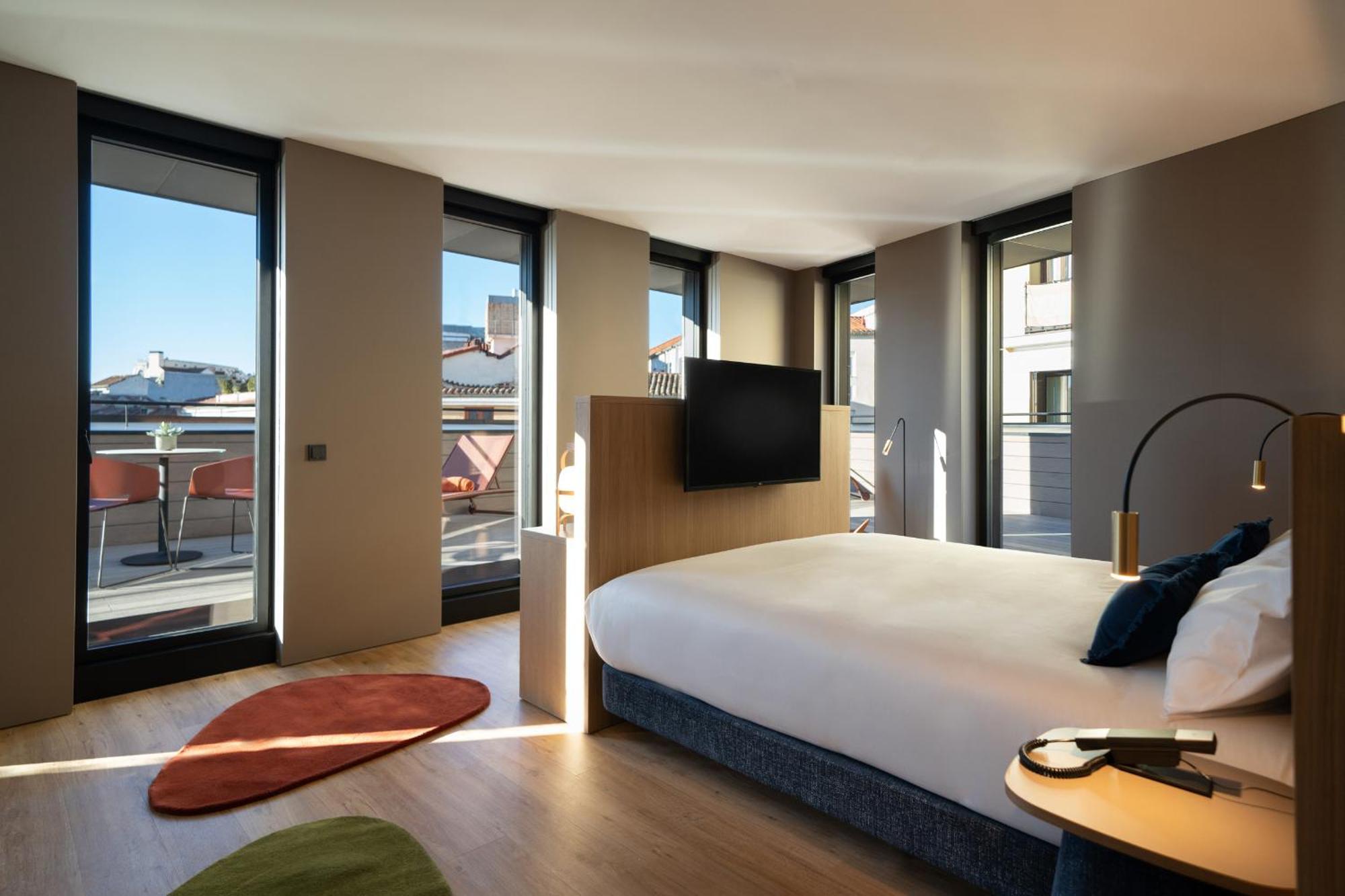 Corner Deluxe Double Room Terrace