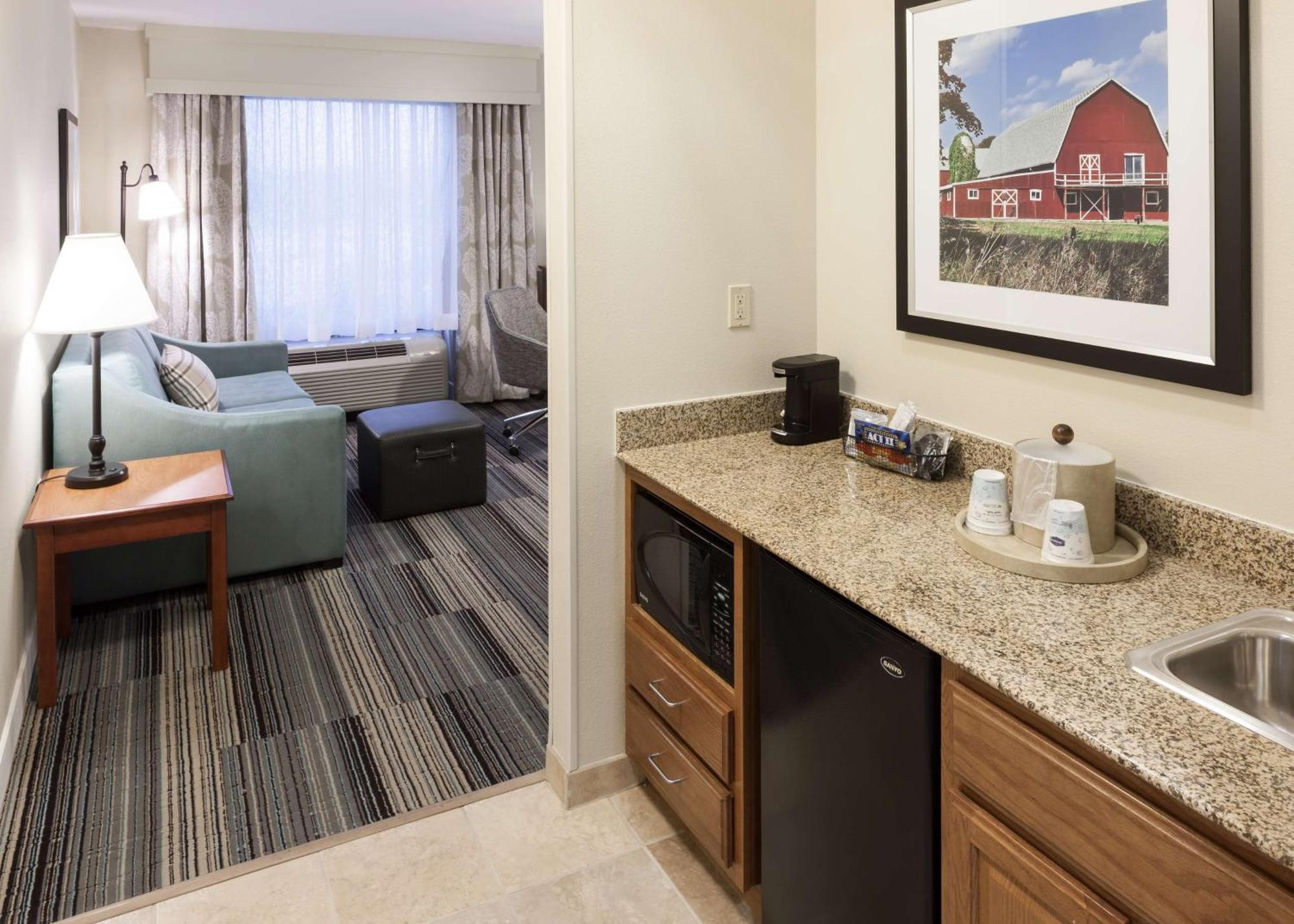 King Studio Suite with Sofa Bed - Non-Smoking