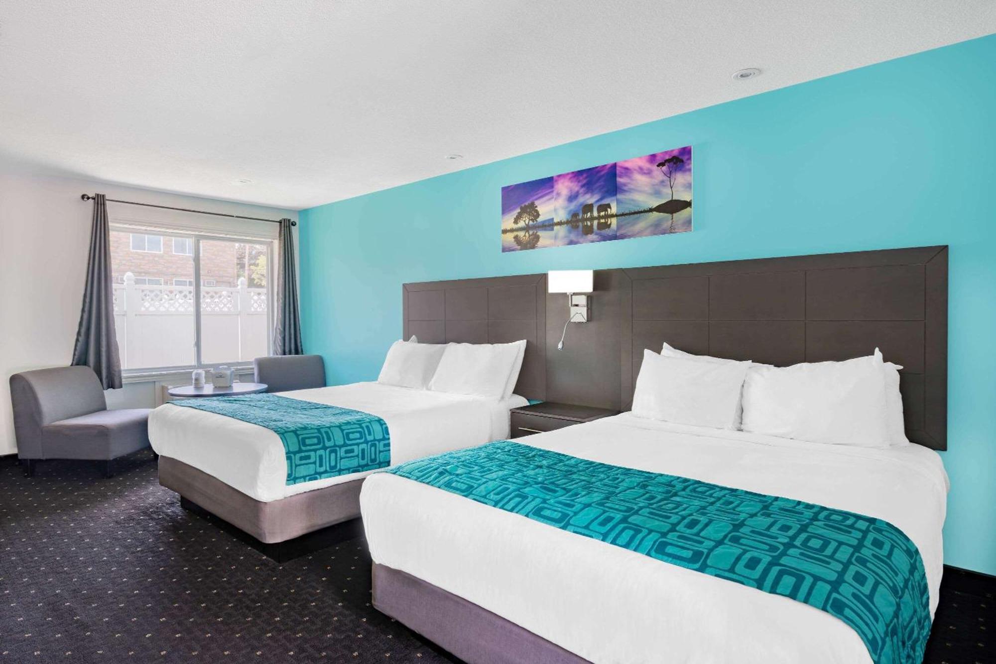 Queen Room with Two Queen Beds - Non-Smoking
