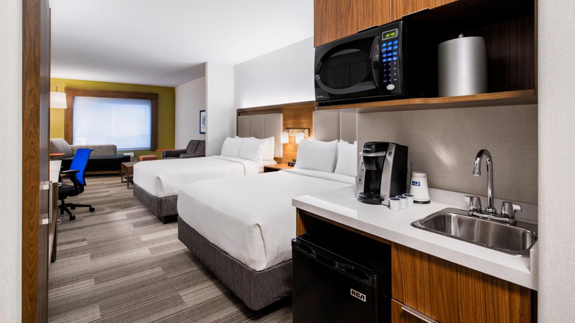 Queen Suite with Two Queen Beds and Sofa Bed