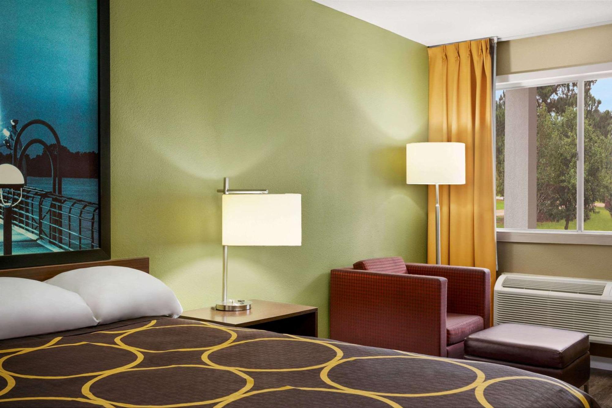 King Room Mobility Access or Non-Smoking