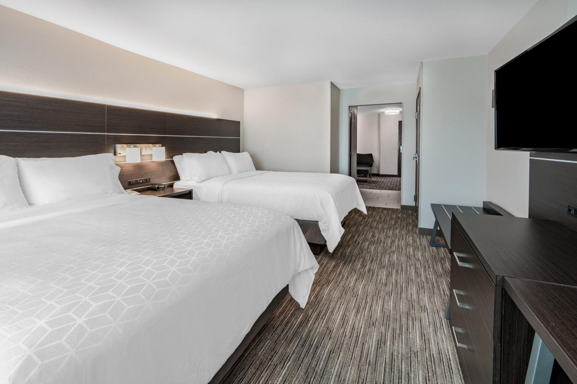 Double Queen Suite Mountain View