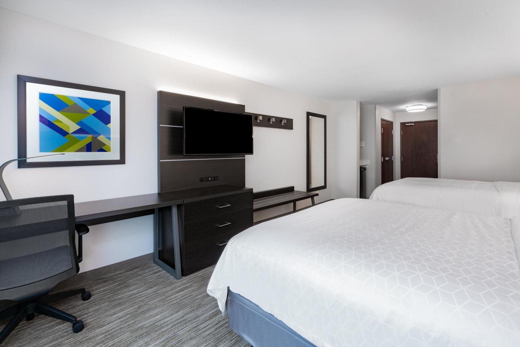 Standard Room Two Queen Beds