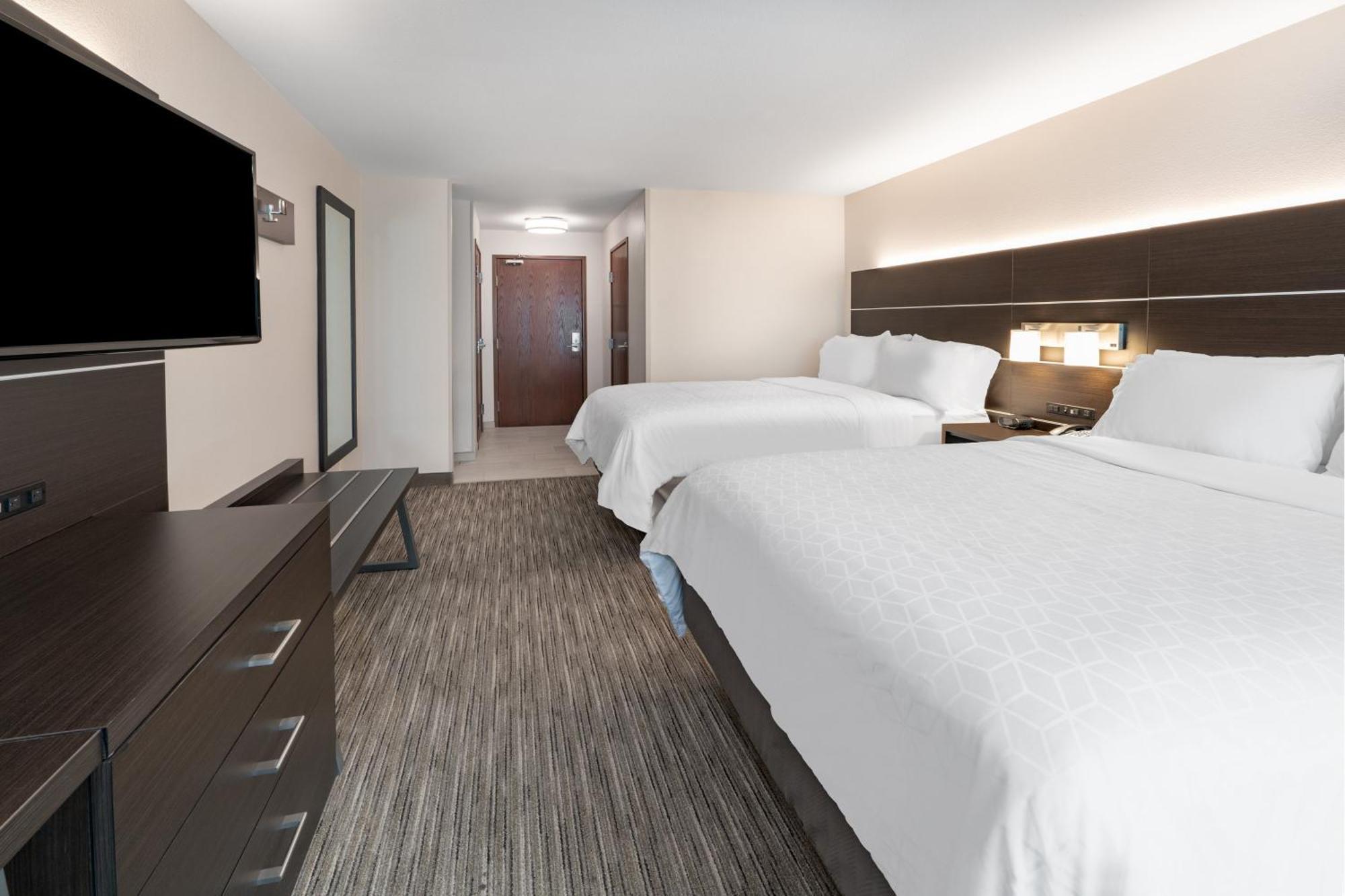 Standard Room Two Queen Beds