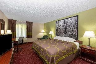 King Room with Pool Area - Non-Smoking